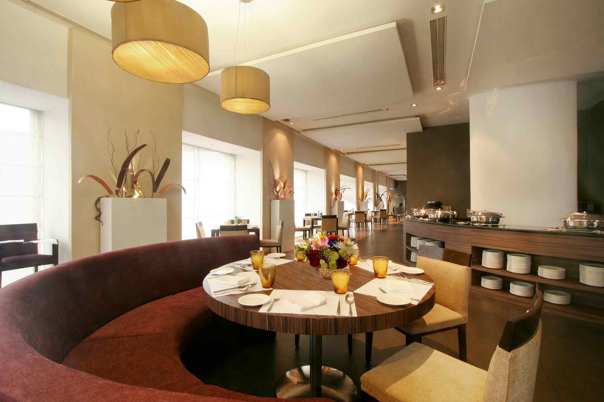 

Bologna - Suresnes - Mercure Paris Saint Cloud Hippodrome