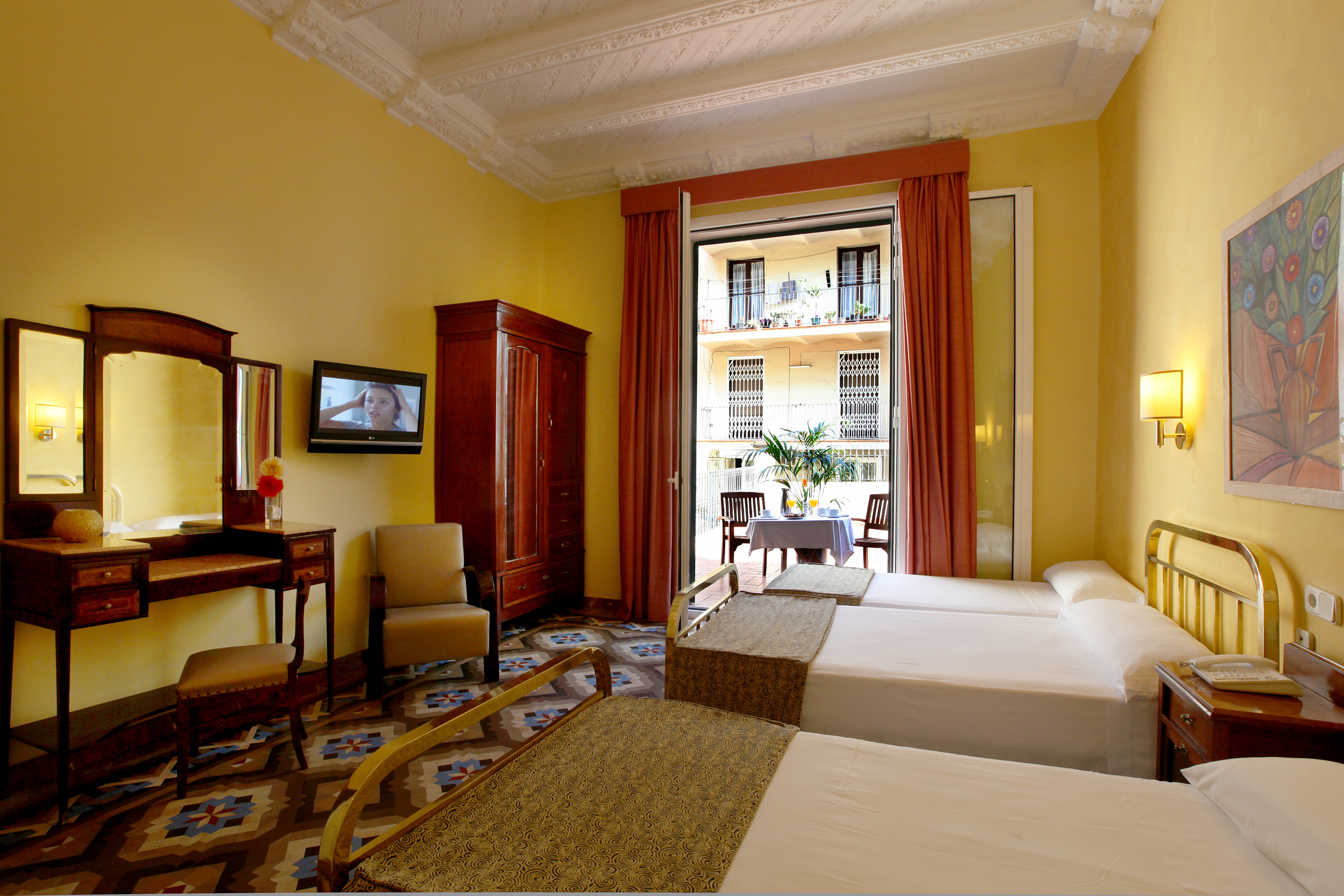 Triple room