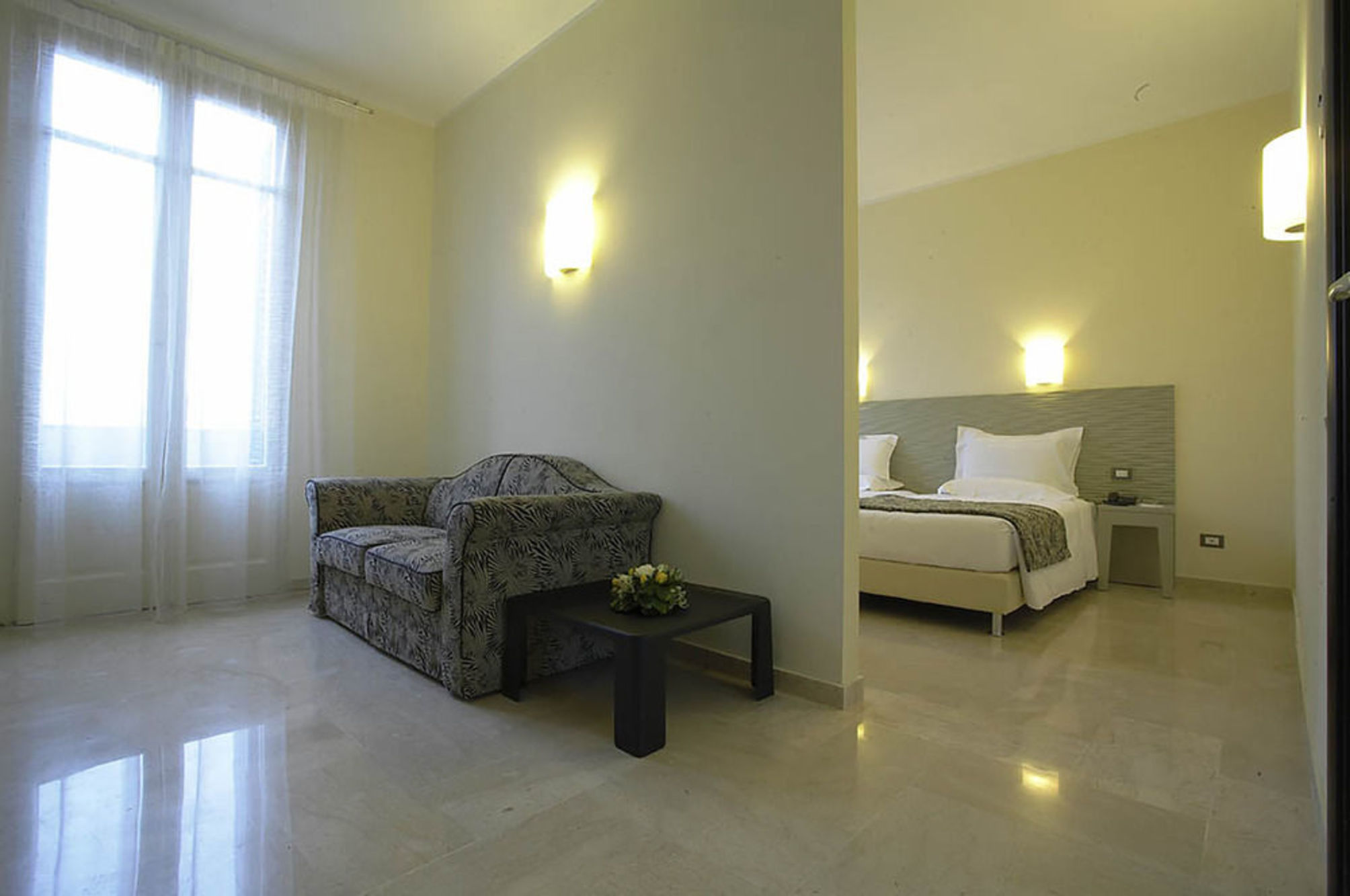 

Bologna - Mondello - Hotel Garibaldi
