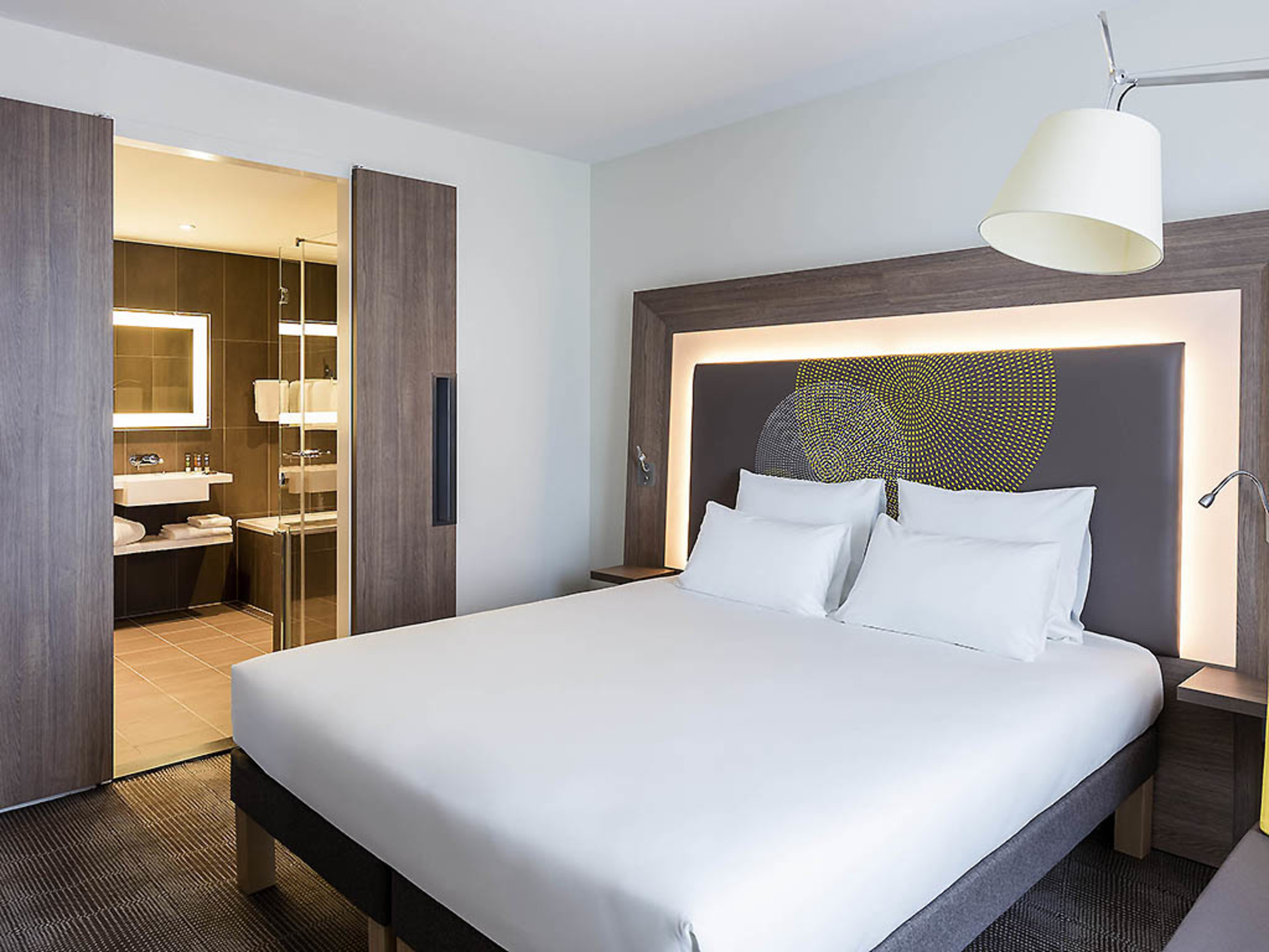 

Napoli - Aalsmeer - Novotel Amsterdam Schiphol Airport