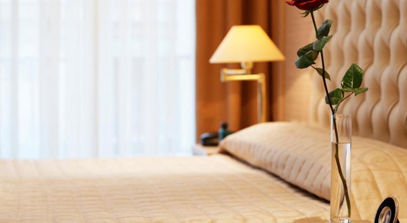 

Roma - Bois-Colombes - Hôtel Lebron
