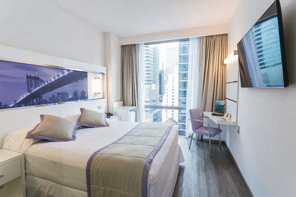 

Catania - Long Island City - Riu Plaza New York Times Square