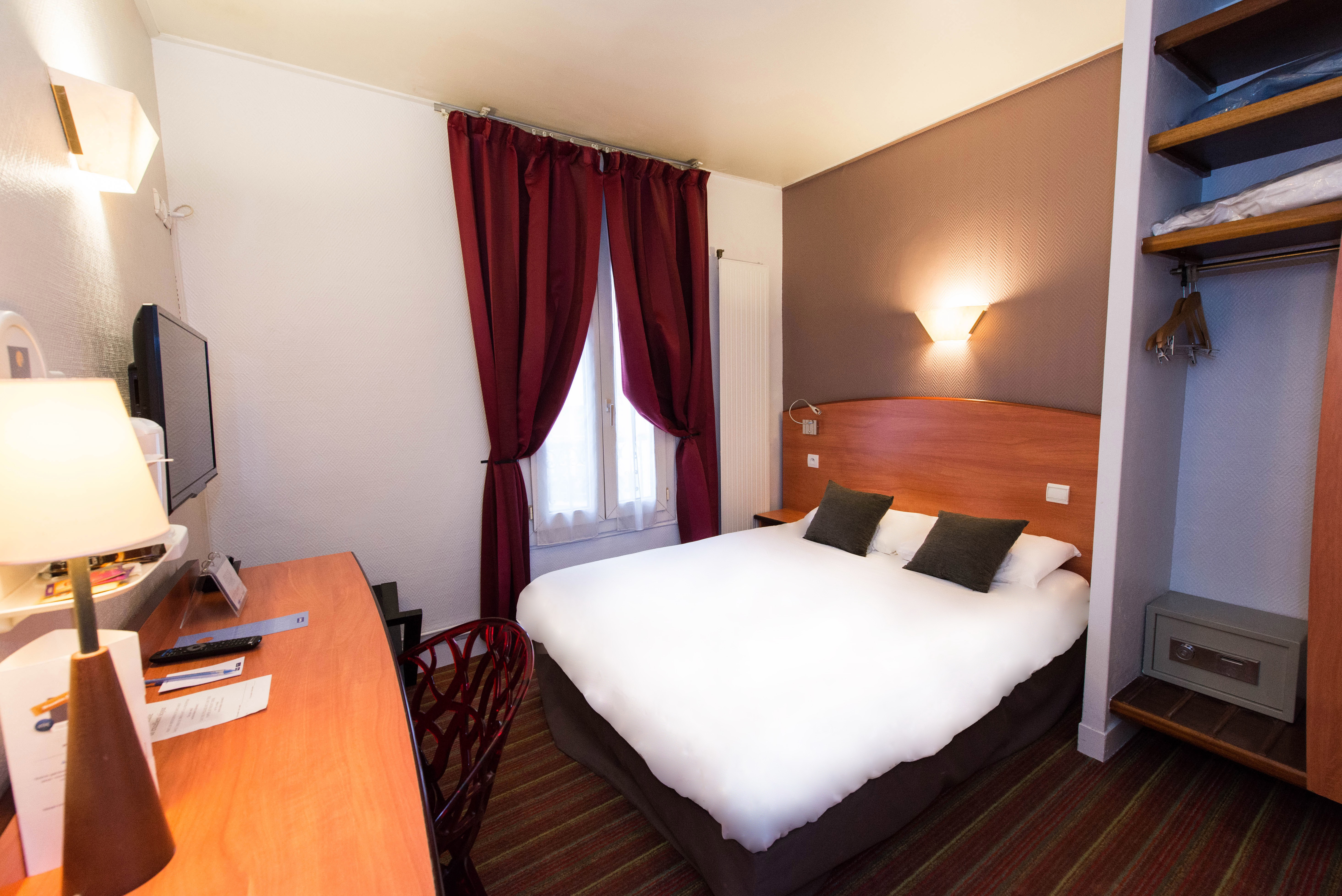

Bari - Maisons-Alfort - Kyriad Hotel XIII Italie Gobelins