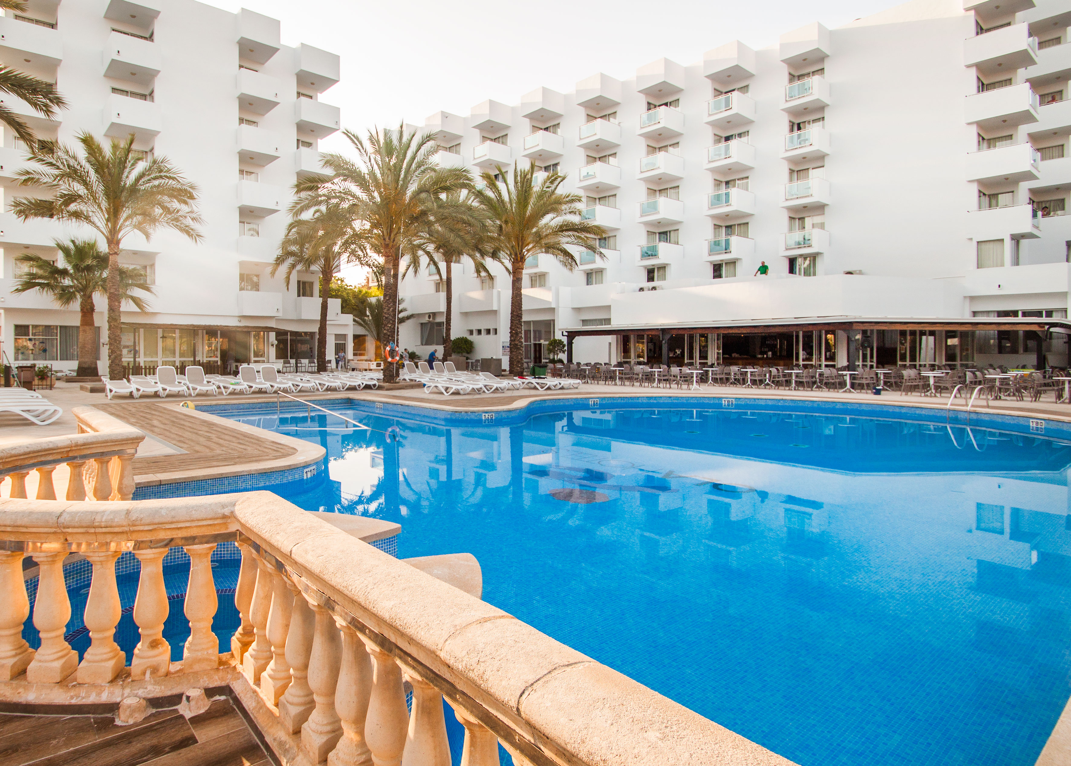 Lamezia Terme - El Arenal - Globales Maioris