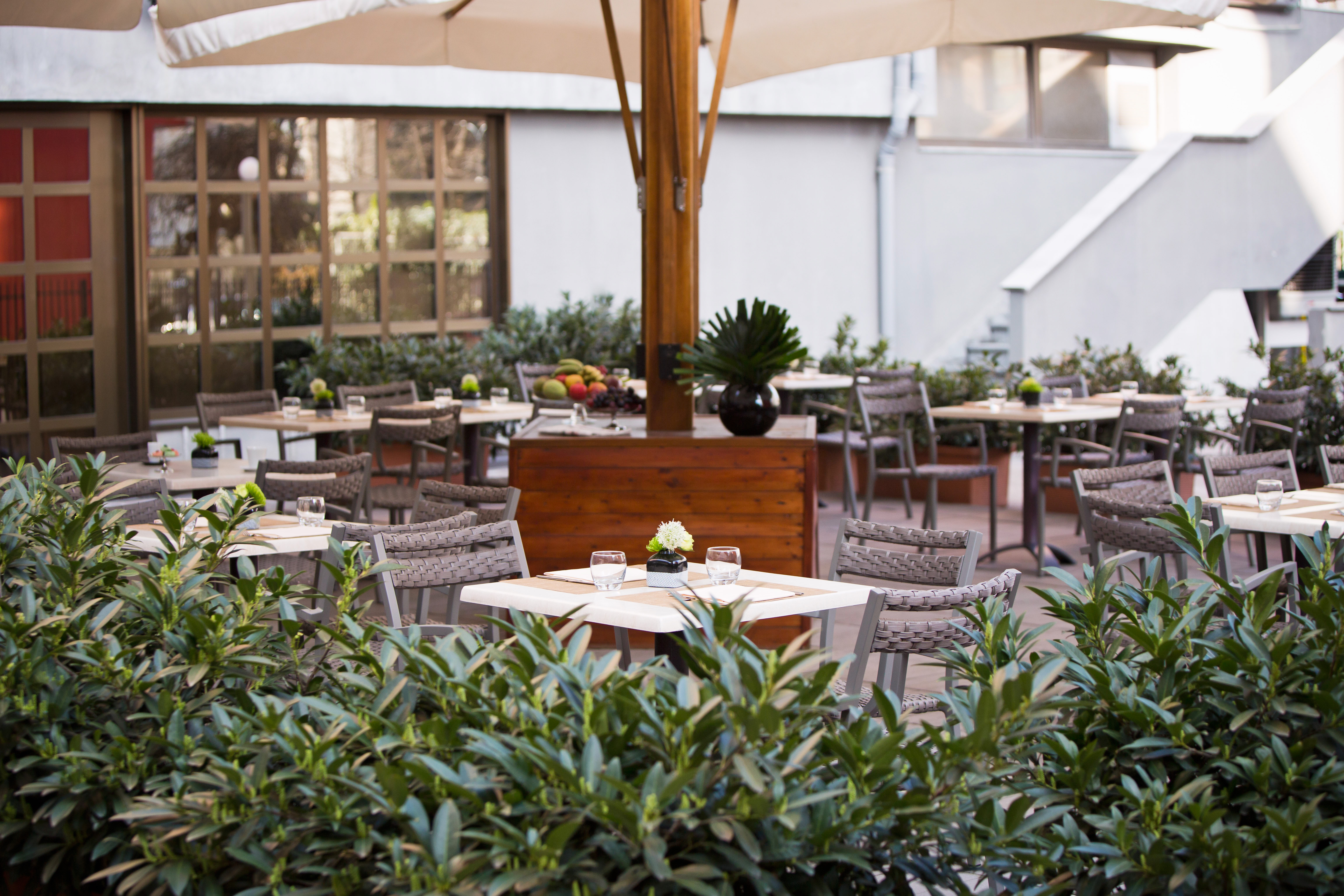 

Bari - Milano - Starhotels Tourist