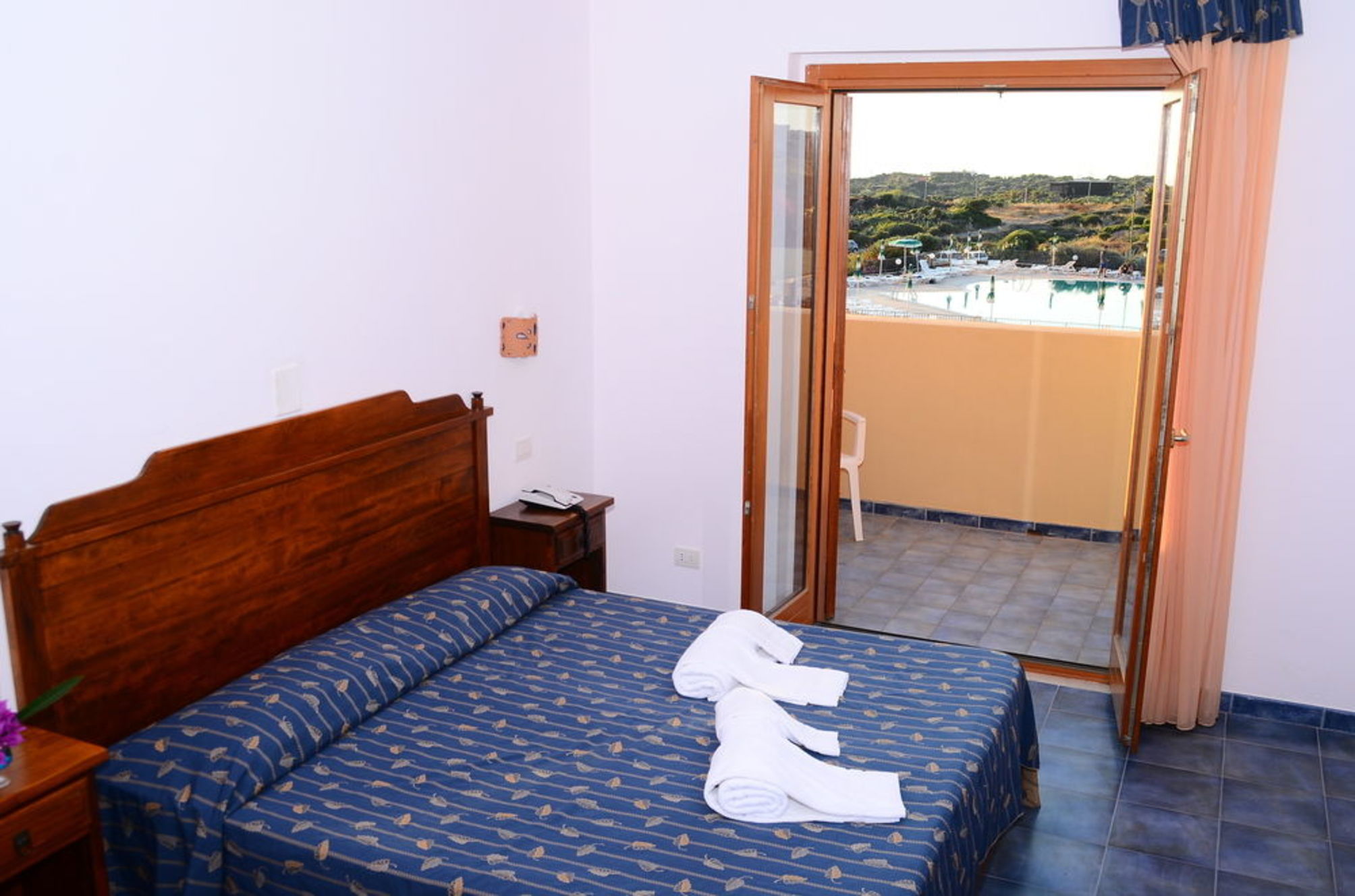 

Firenze - Pantelleria - Hotel Village Suvaki