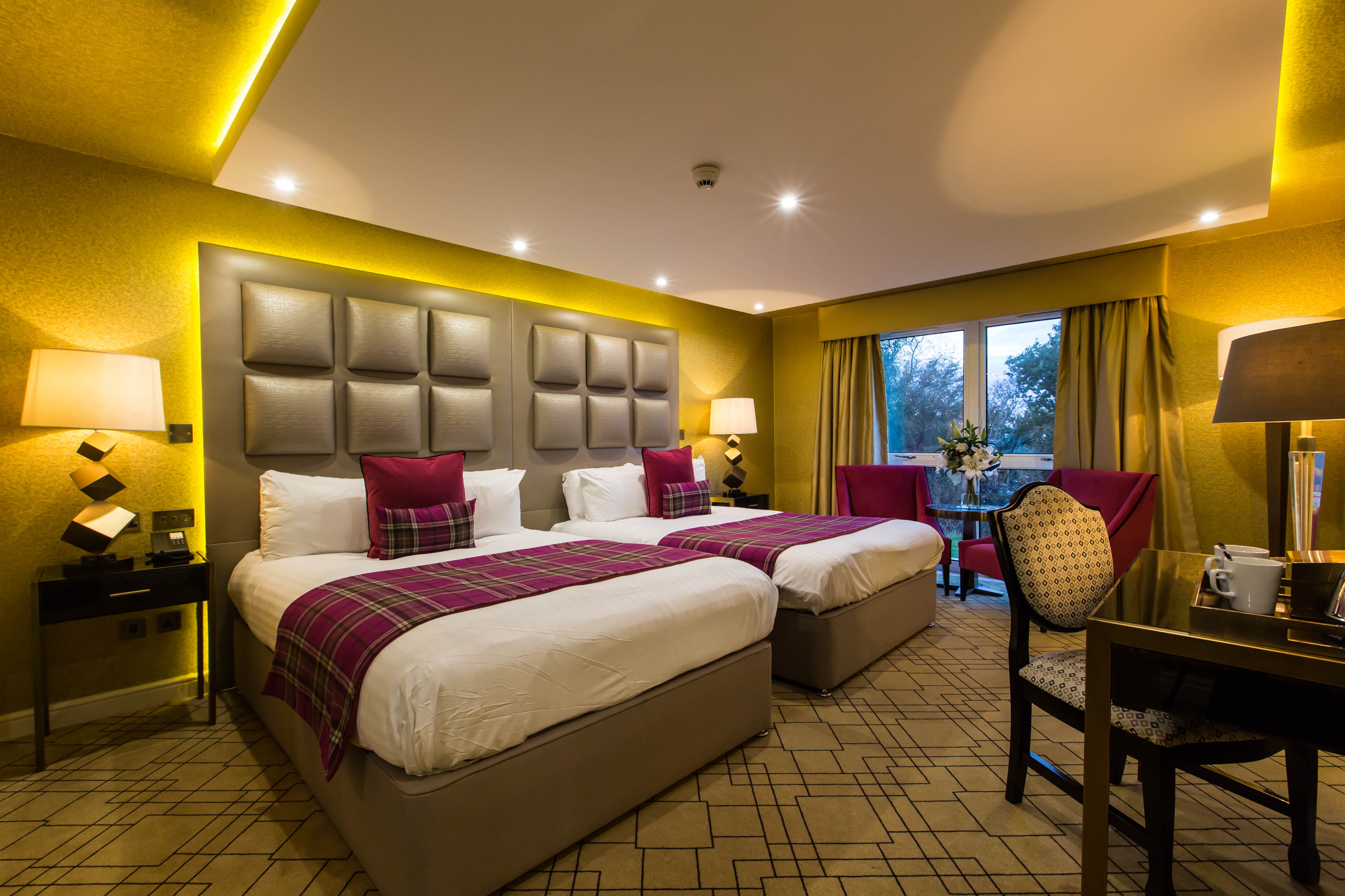 

Bari - Port Glasgow - Gleddoch Golf & Spa Resort