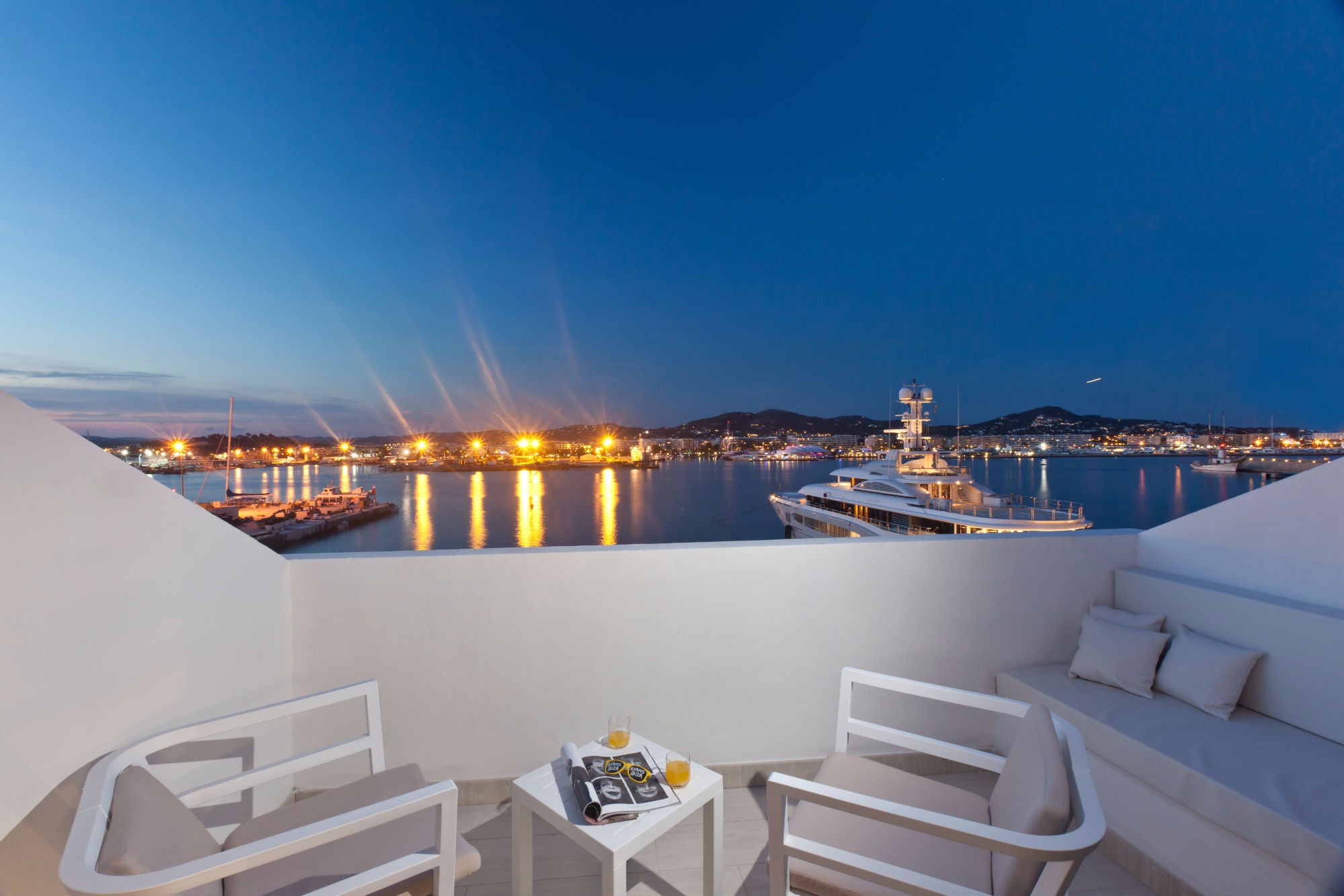 

Napoli - Ibiza città, Ibiza - Ryans La Marina