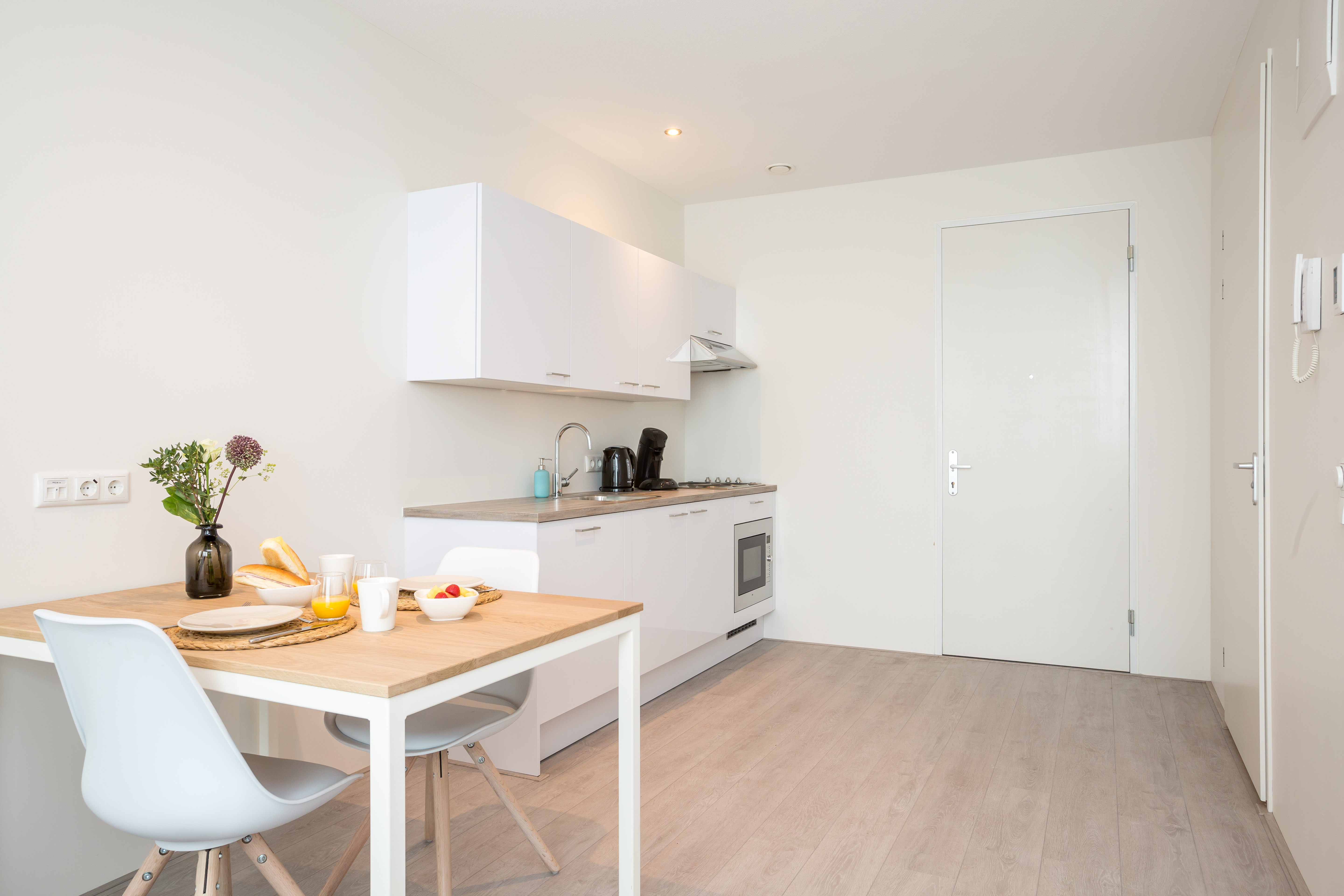 

Napoli - Zaandam - Hotel2Stay