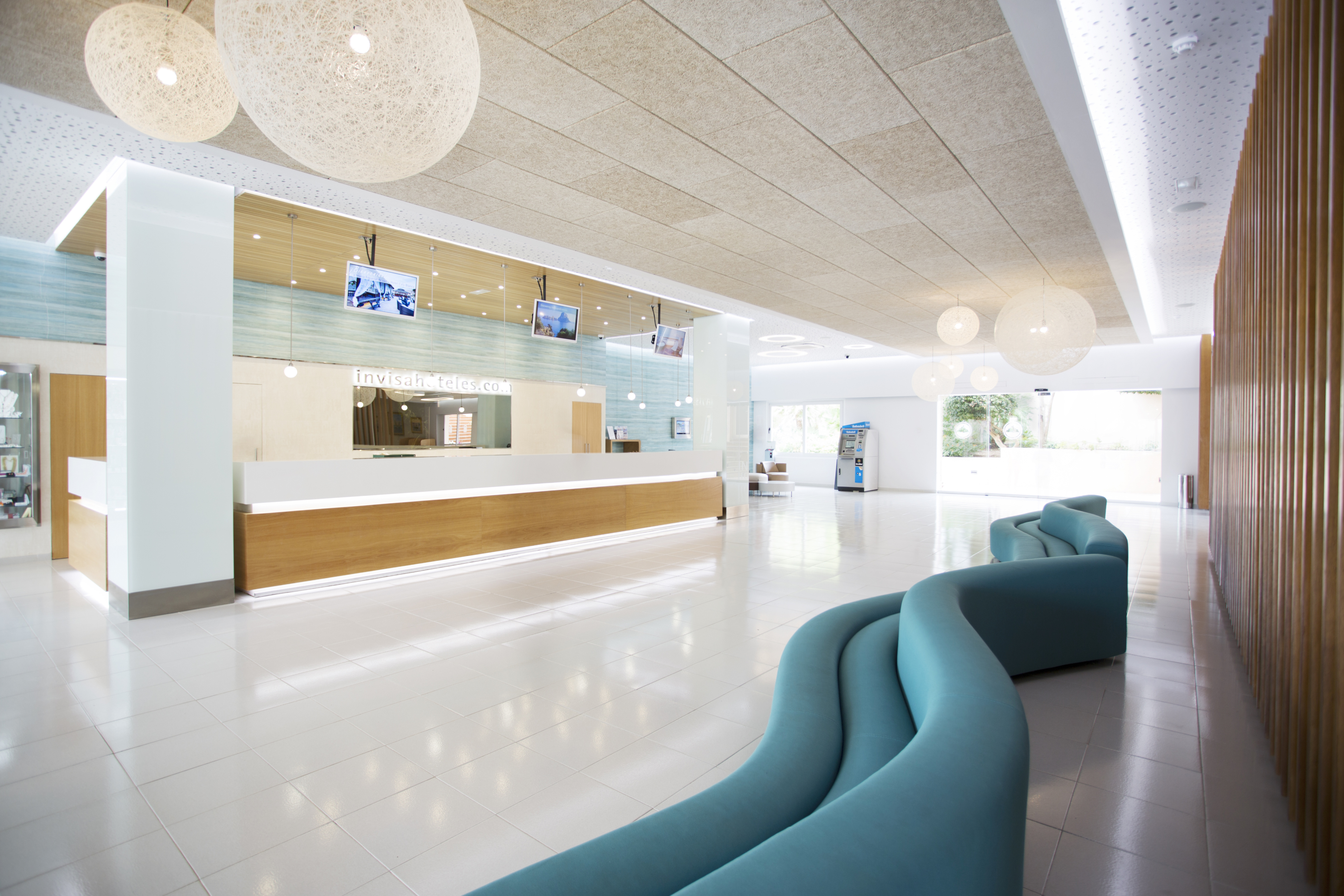 

Napoli - Santa Eulalia del Río - Invisa Hotel Club Cala Blanca