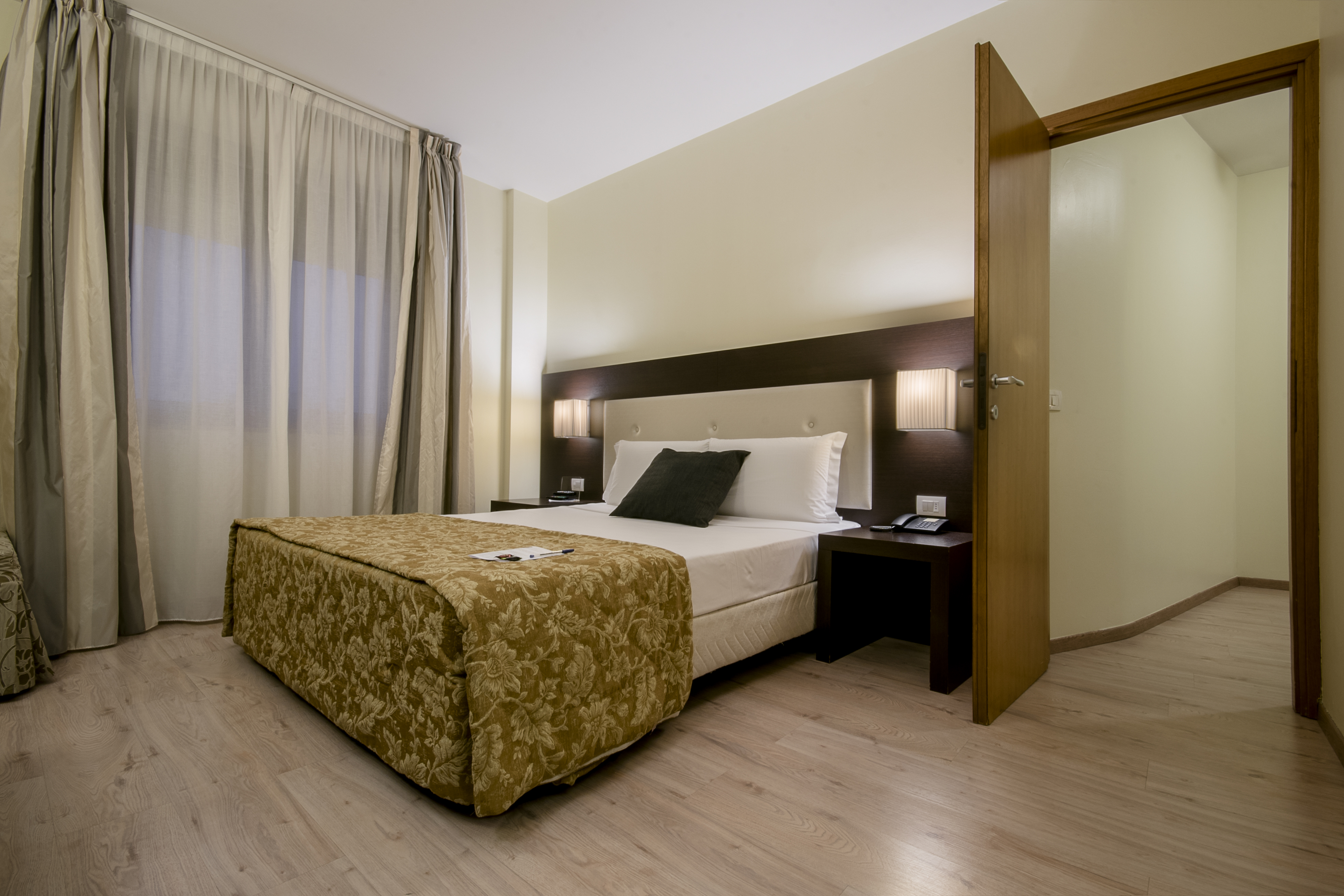 

Napoli - Siena - Hotel Executive