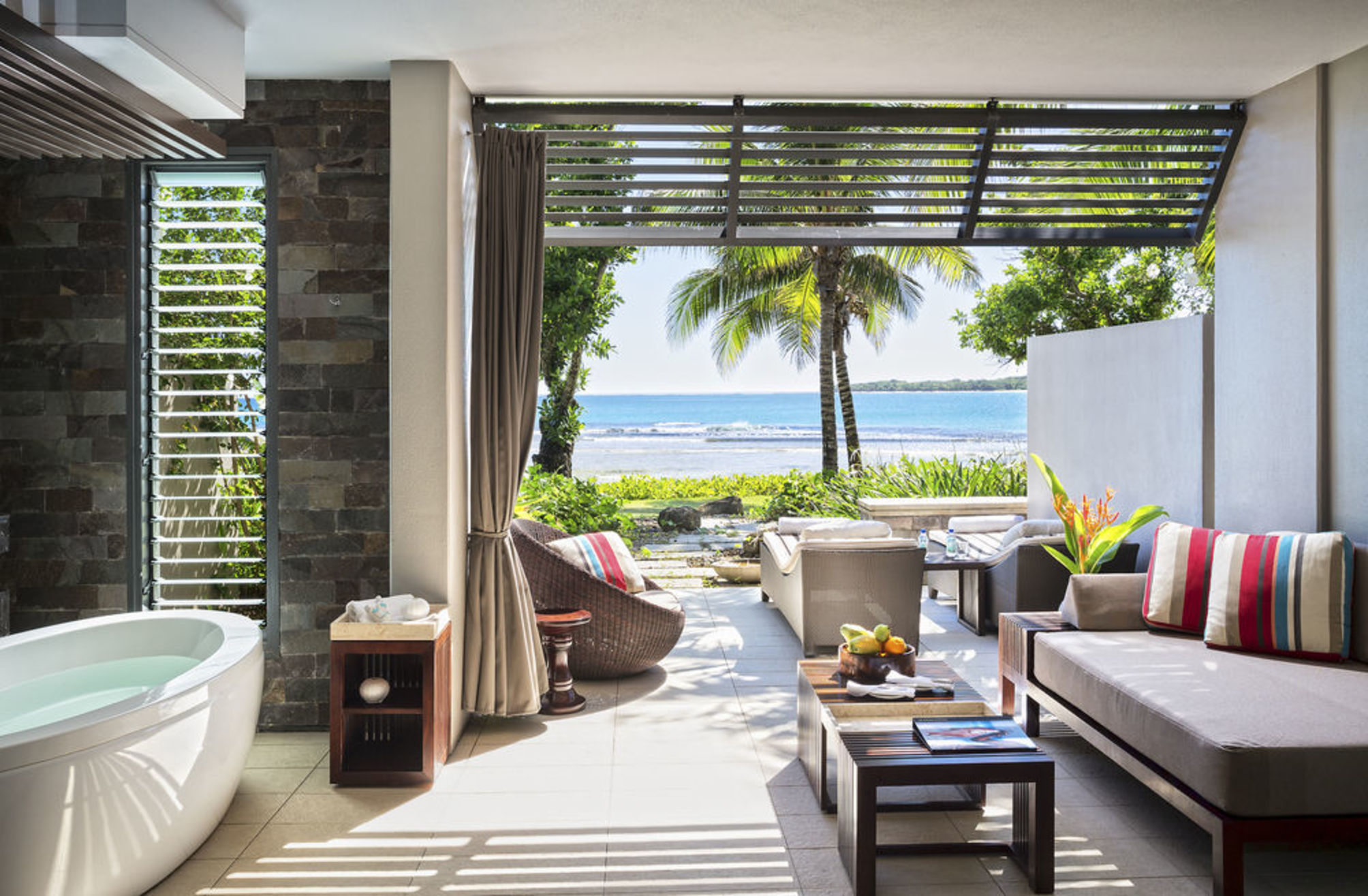 

Roma - Natadola - InterContinental Hotels FIJI GOLF RESORT & SPA