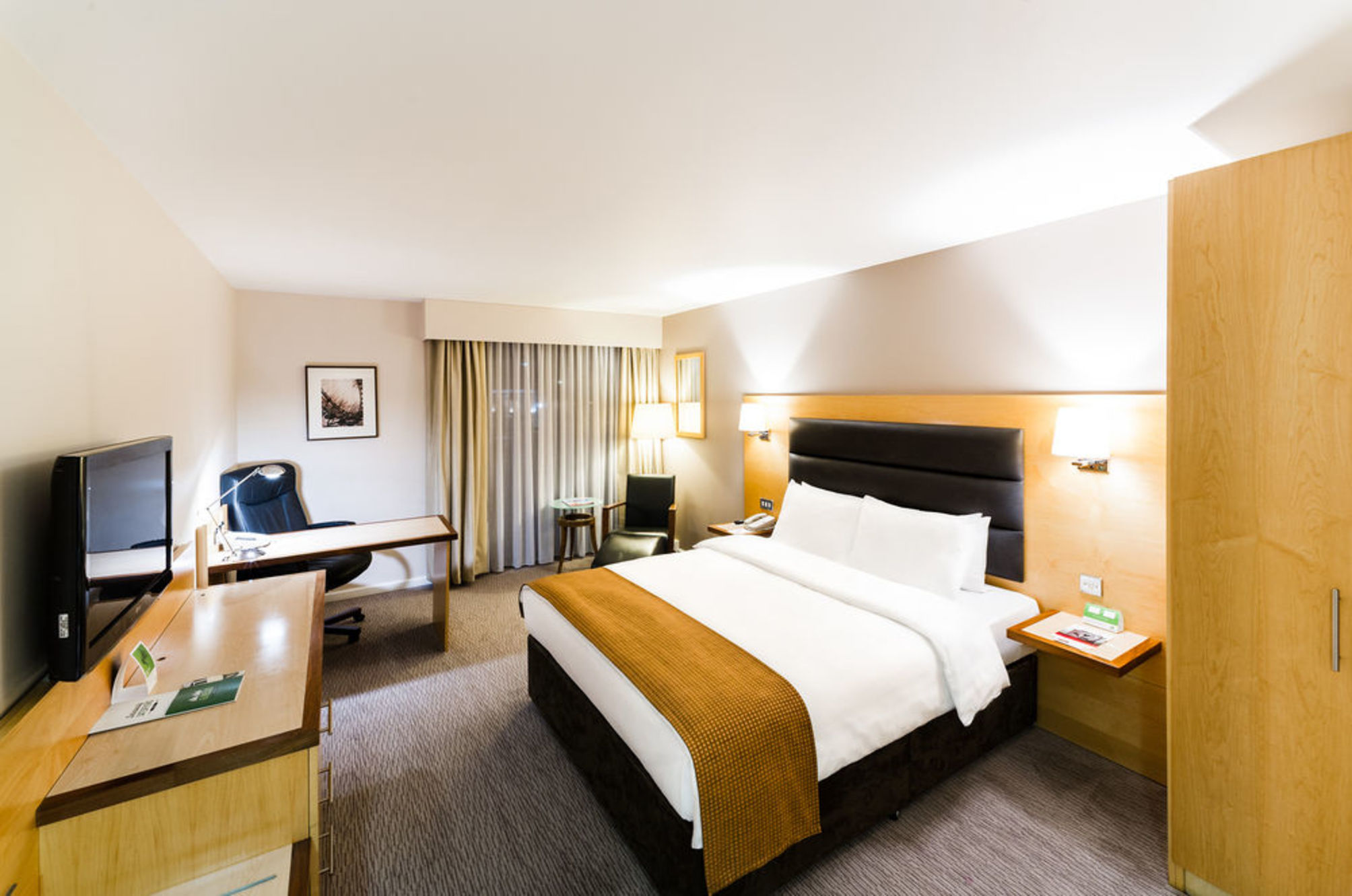

Roma - Hounslow - Holiday Inn LONDON - BRENTFORD LOCK