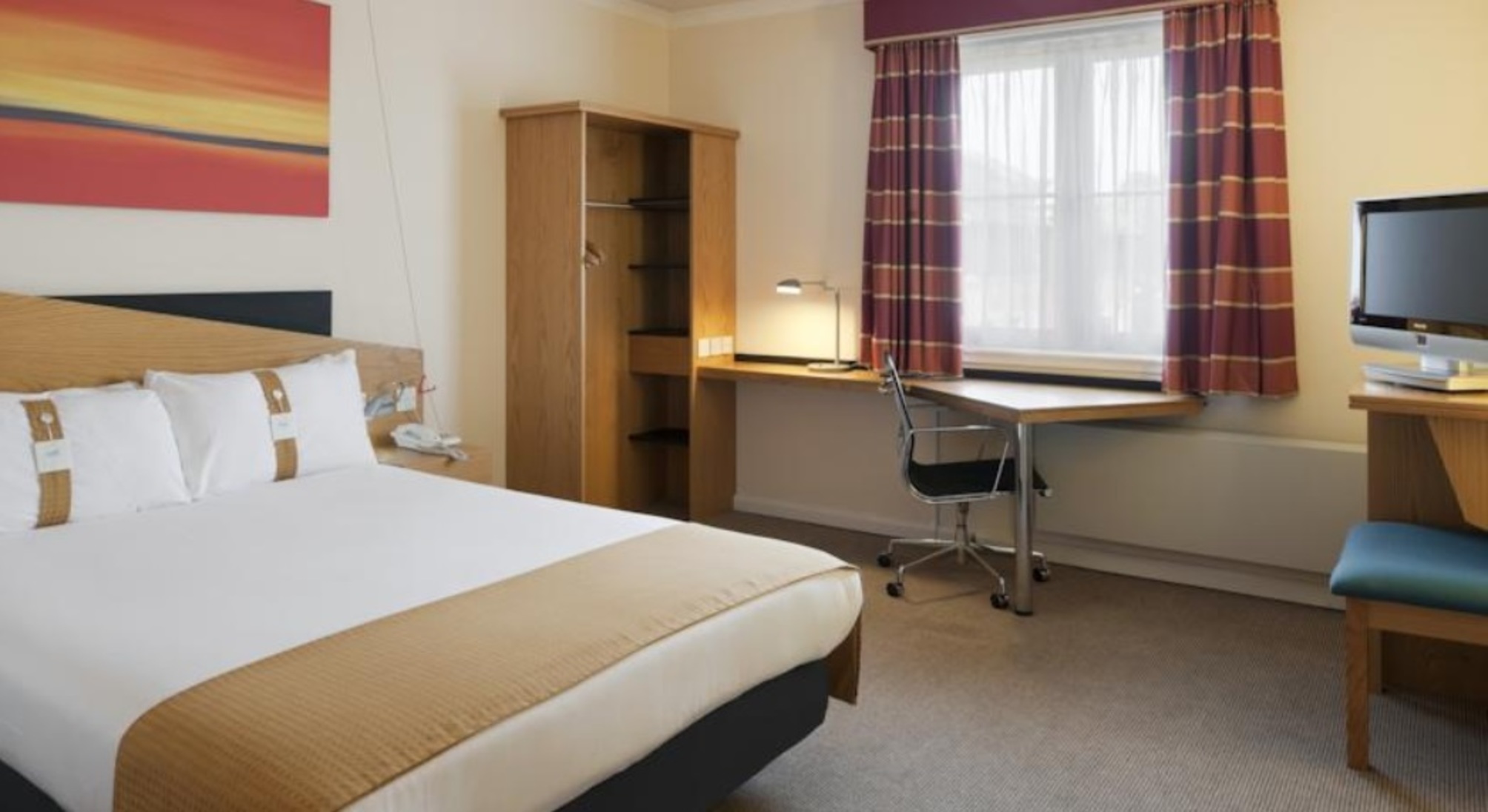 

Genova - Glasgow - Holiday Inn Express STRATHCLYDE PARK M74, JCT.5