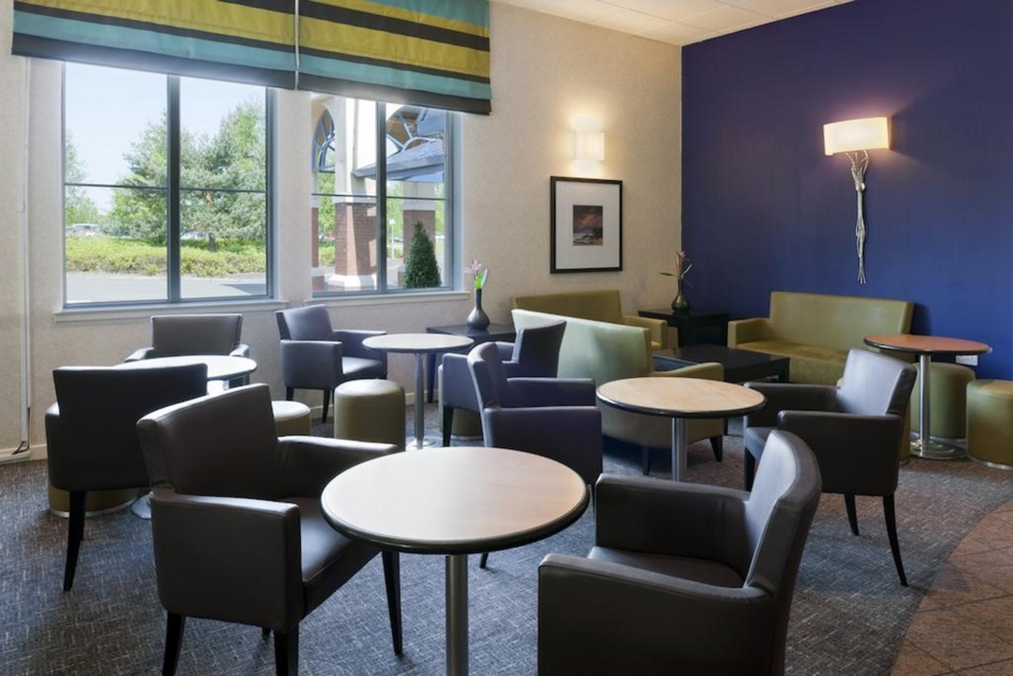 

Genova - Glasgow - Holiday Inn Express Strathclyde Park M74, Jct.5