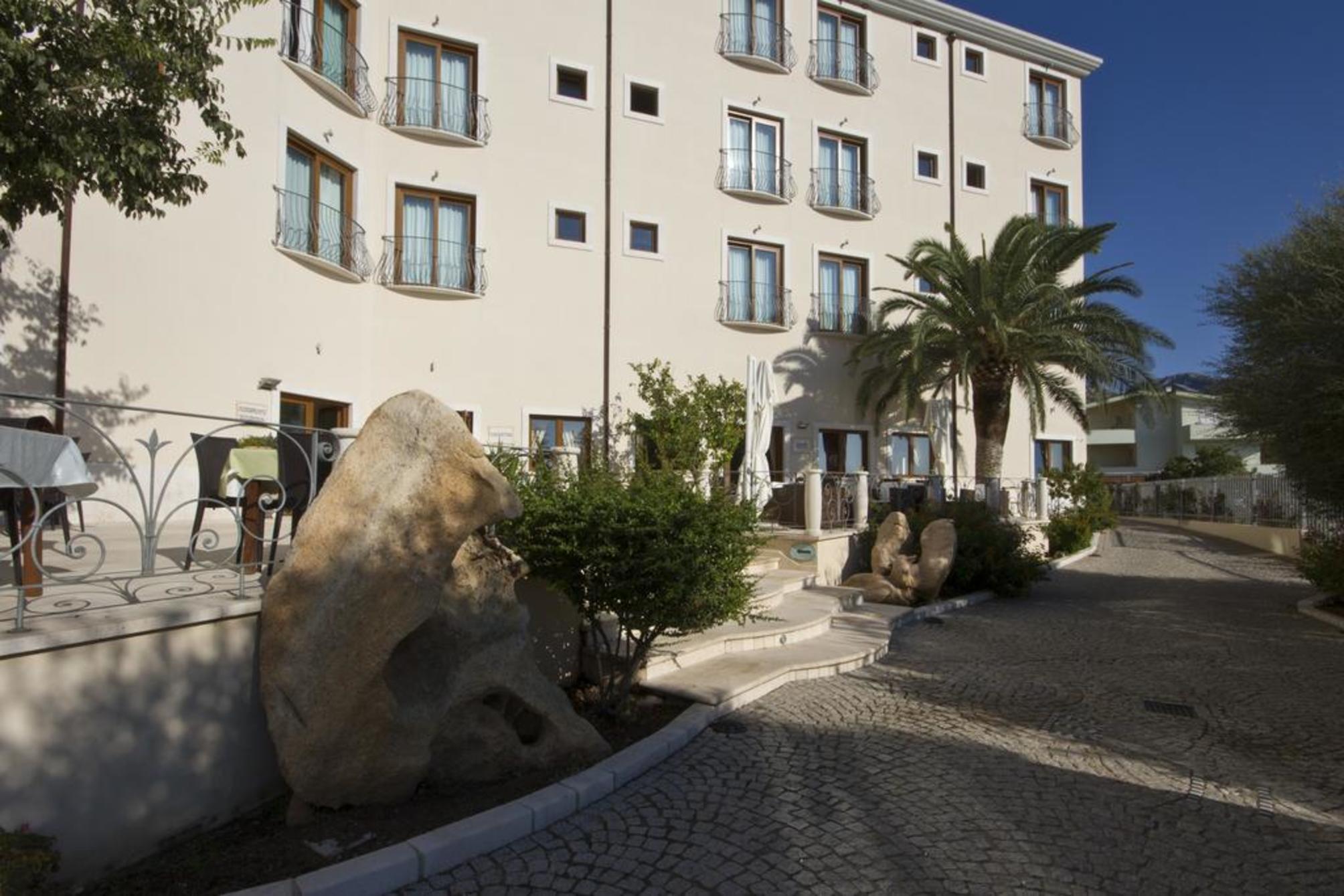 

Bologna - Dorgali - Hotel Brancamaria