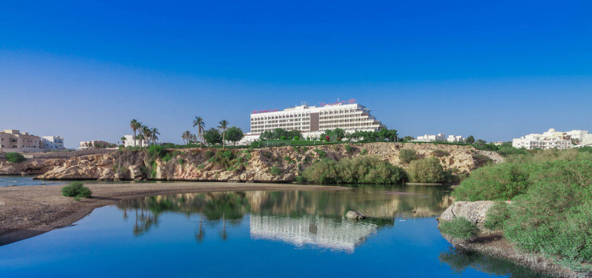 

Milano - Ruwī - Crowne Plaza Muscat