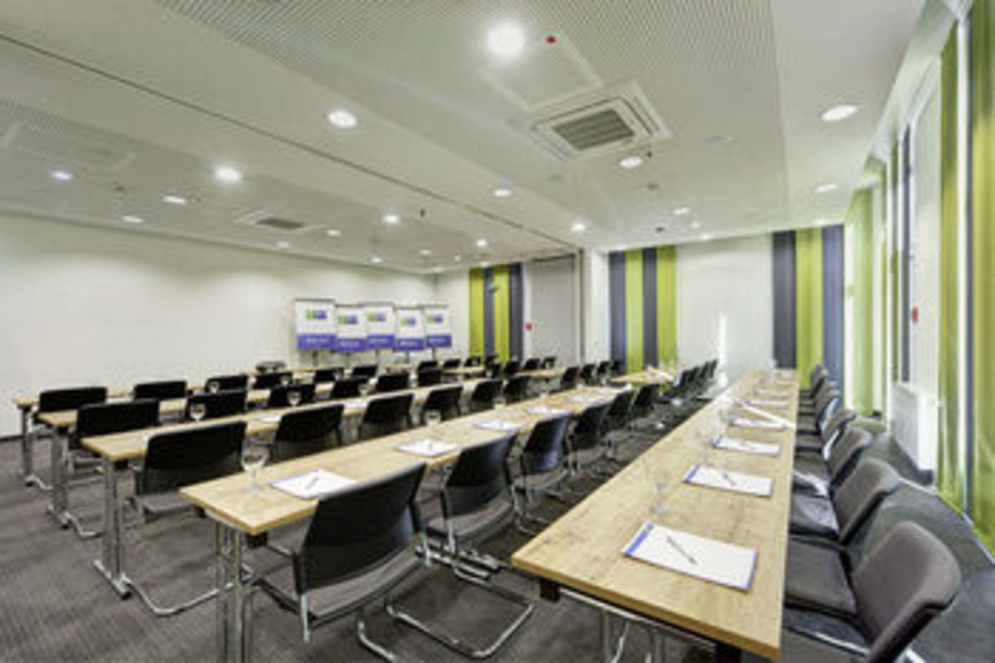 

Roma - Friedberg - Holiday Inn Express Augsburg