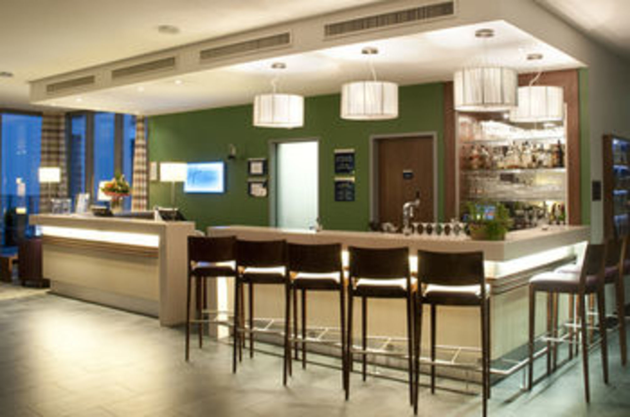 

Milano - Baden-Baden - Holiday Inn Express Baden - Baden