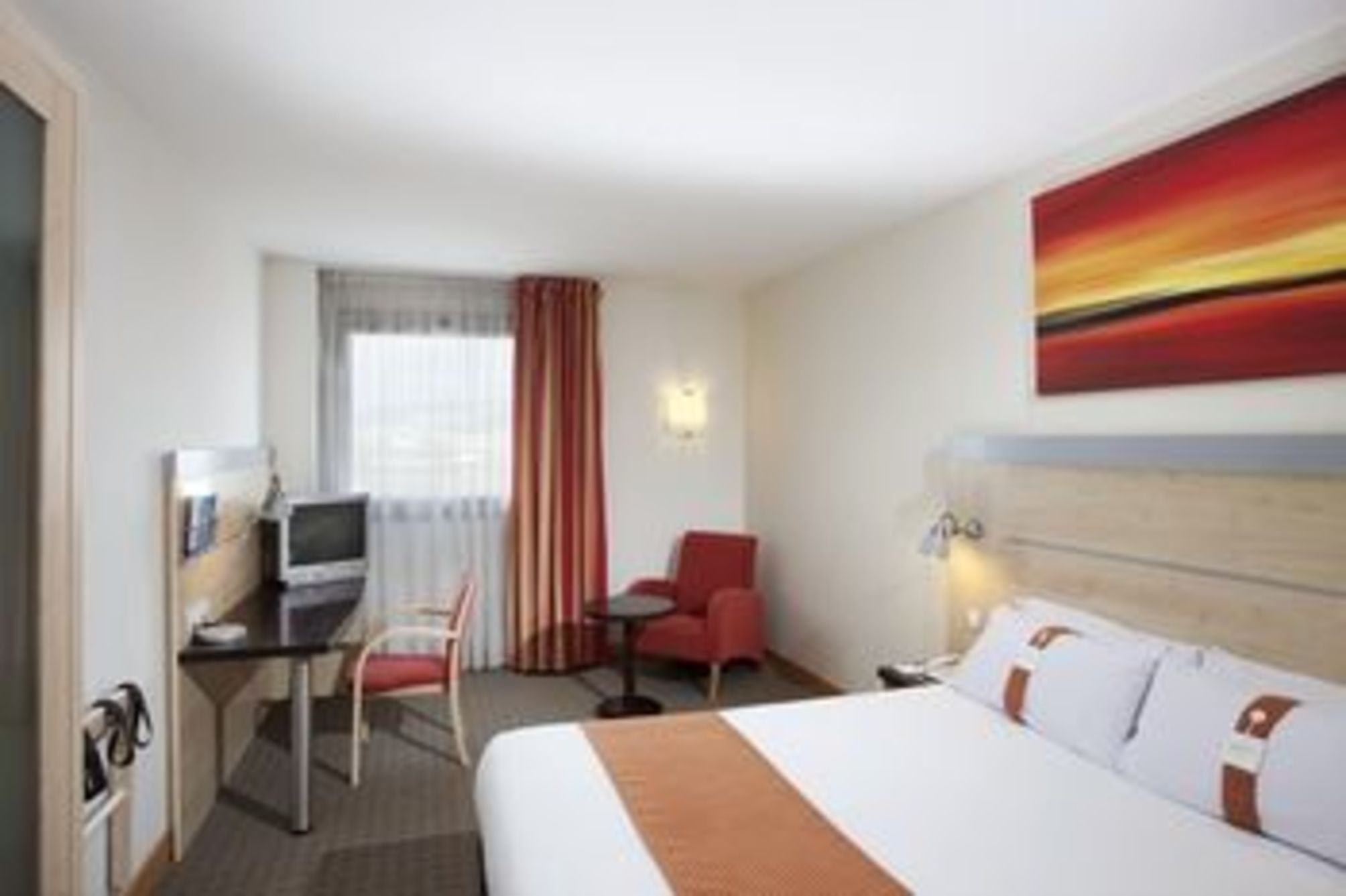 

Roma - Molins de Rei - Holiday Inn Express BARCELONA - MOLINS DE REI