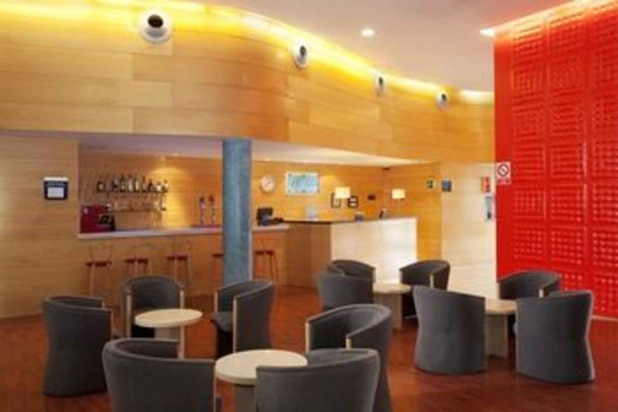 

Catania - Sant Boi de Llobregat - Holiday Inn Express Barcelona - Molins de Rei