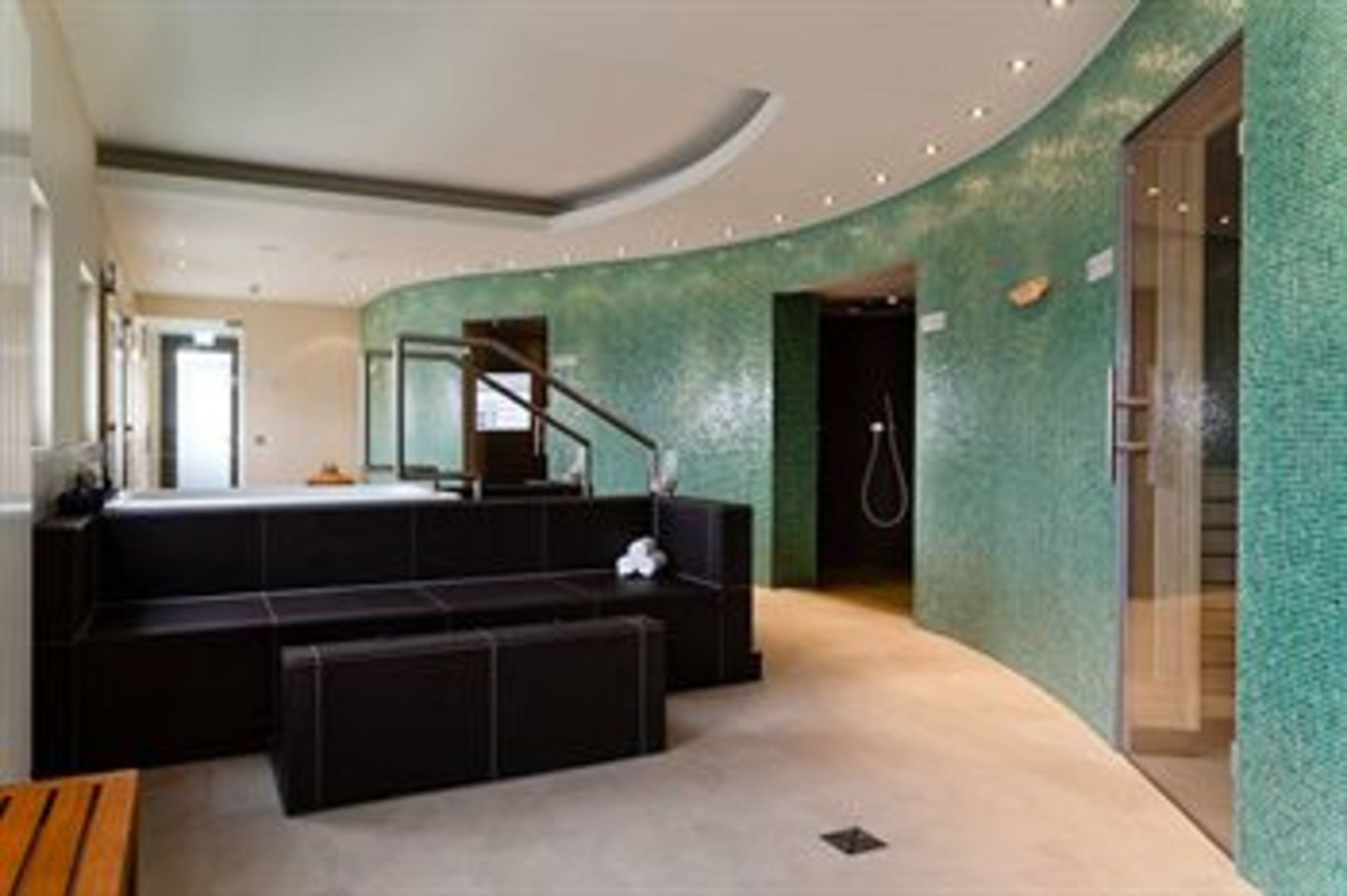 

Roma - Schönefeld - Holiday Inn Berlin Airport - Conf Centre