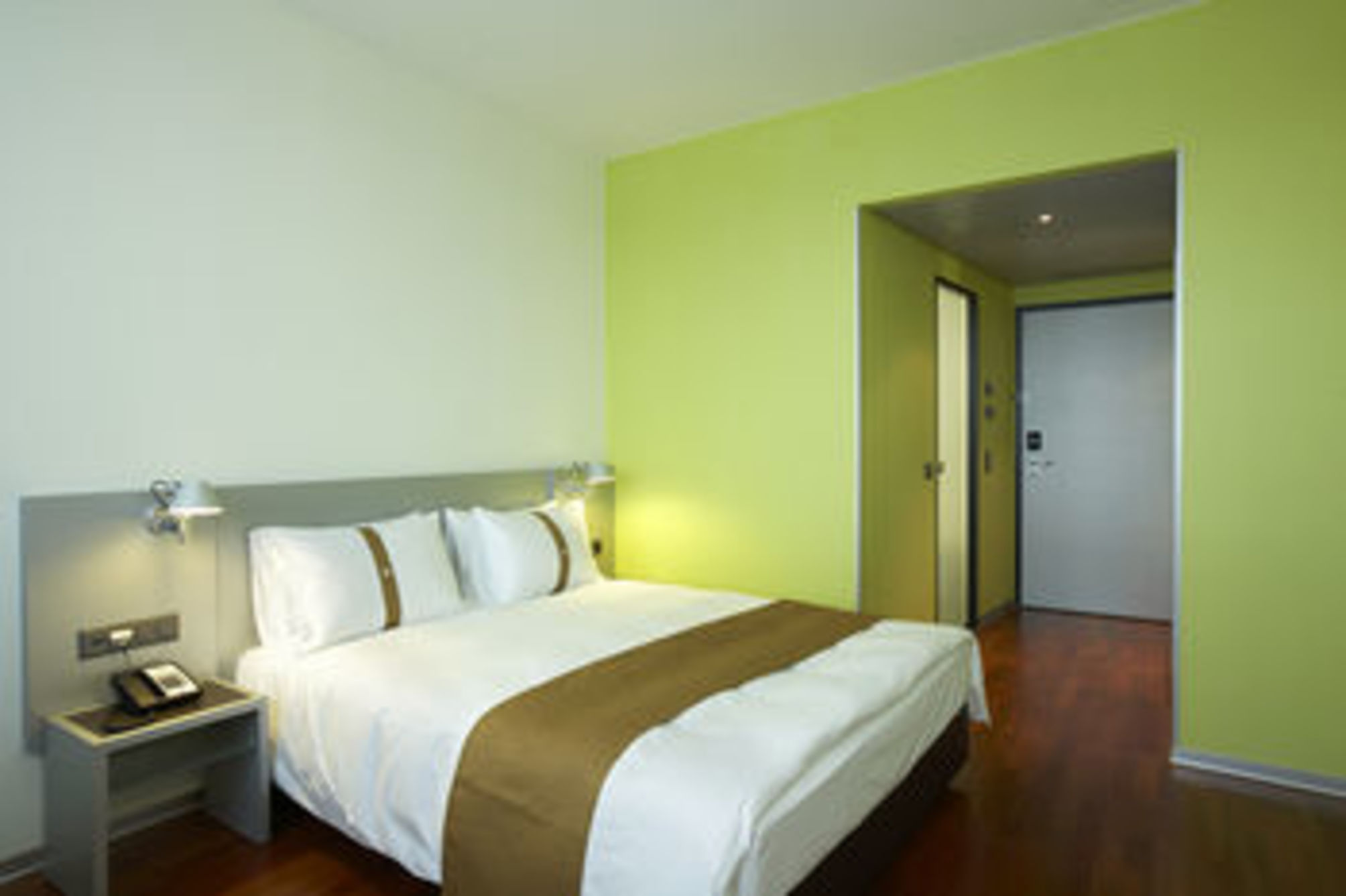 

Napoli - Berna - Holiday Inn Bern - Westside