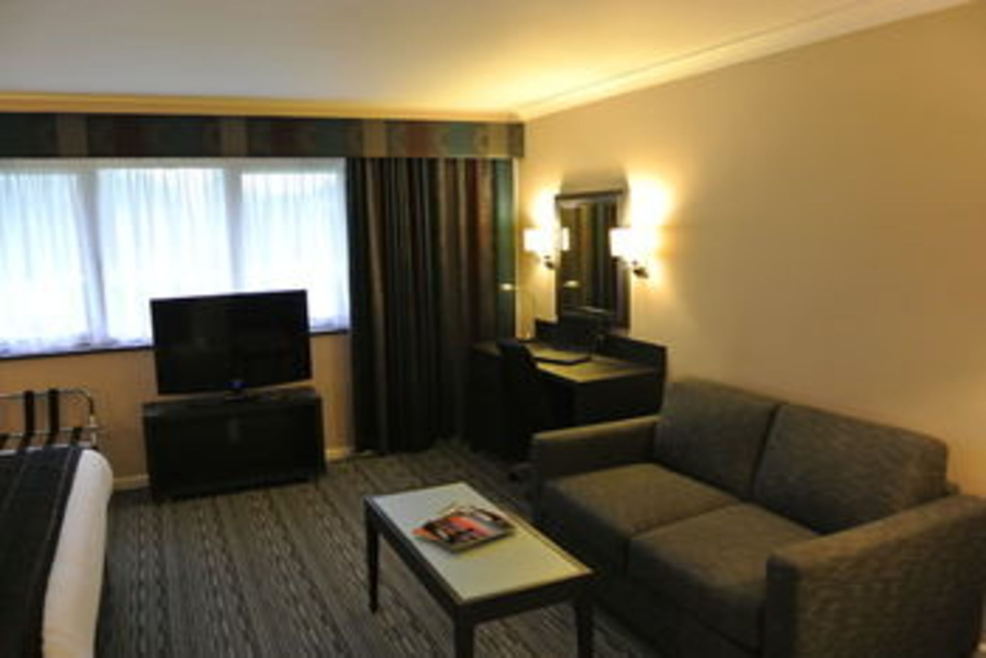 

Catania - Crawley - Holiday Inn London Gatwick - Worth