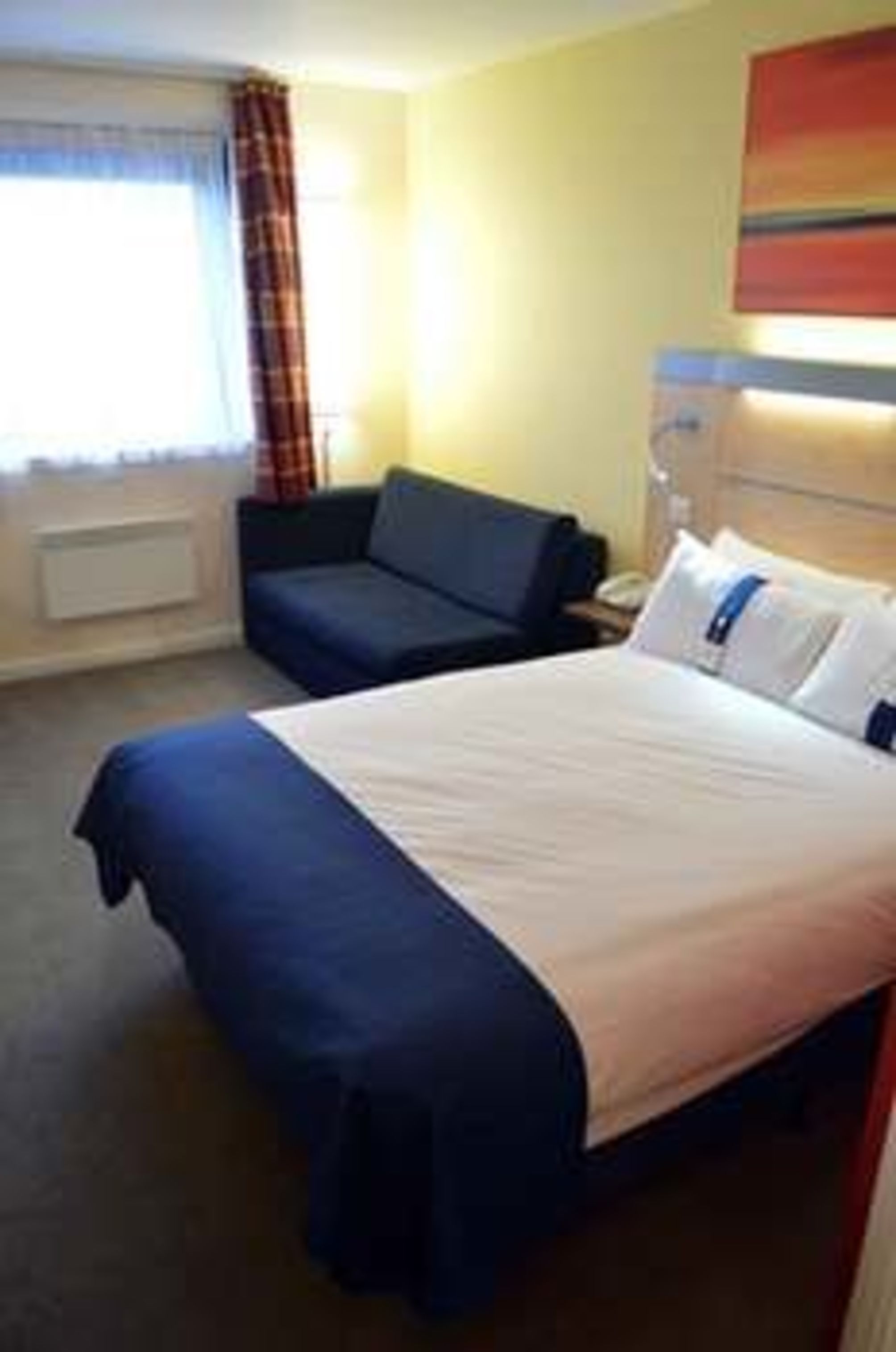 

Bari - Scozia, Regno Unito - Holiday Inn Express DUNDEE