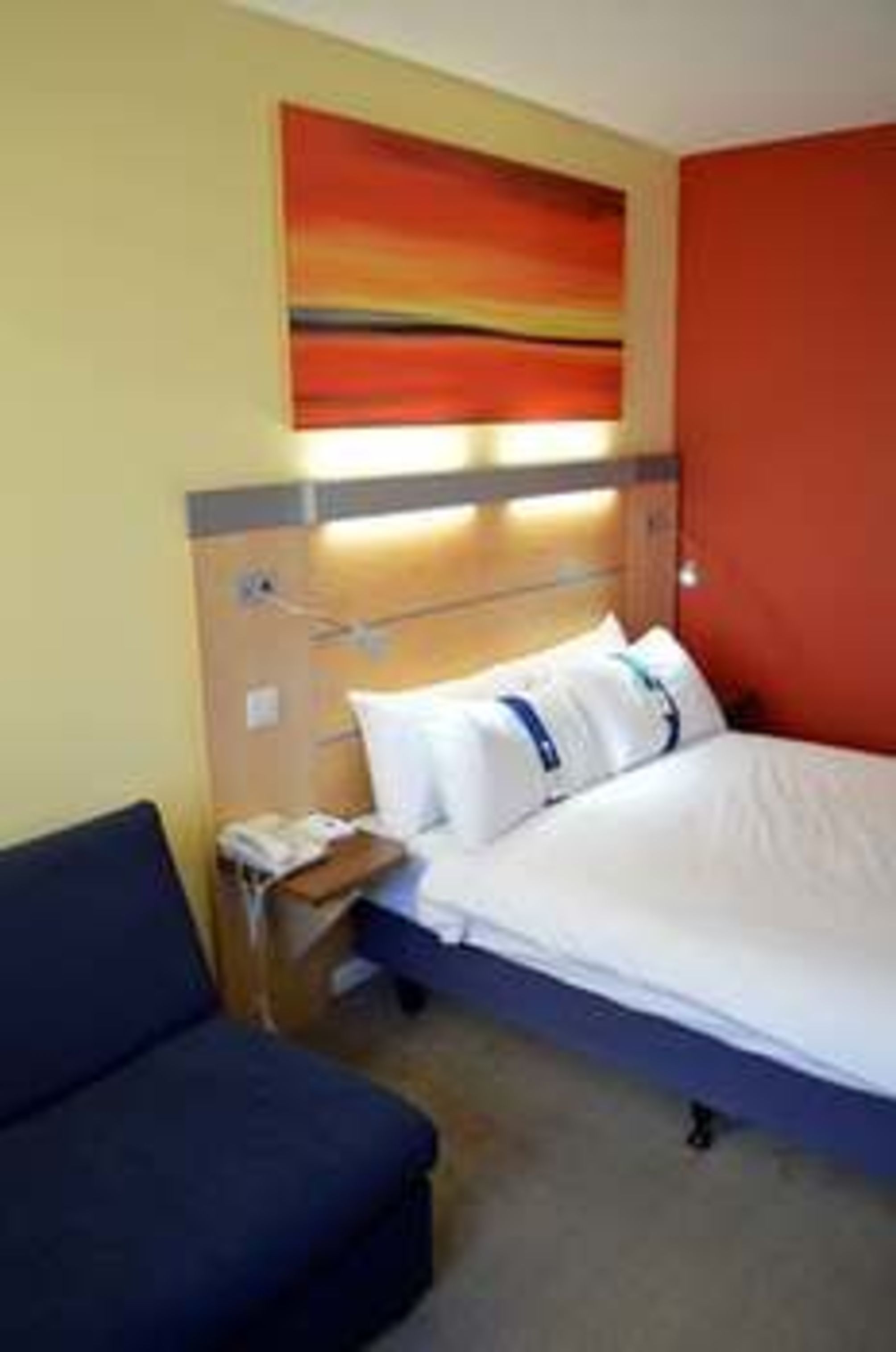 

Verona - Dundee - Holiday Inn Express DUNDEE