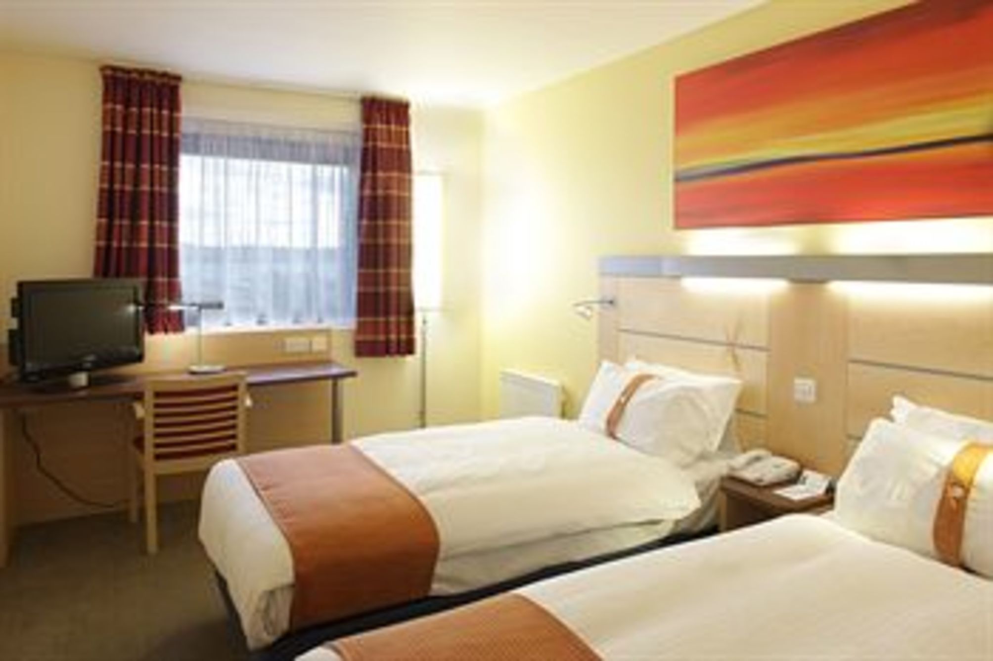

Catania - Dundee - Holiday Inn Express Dundee