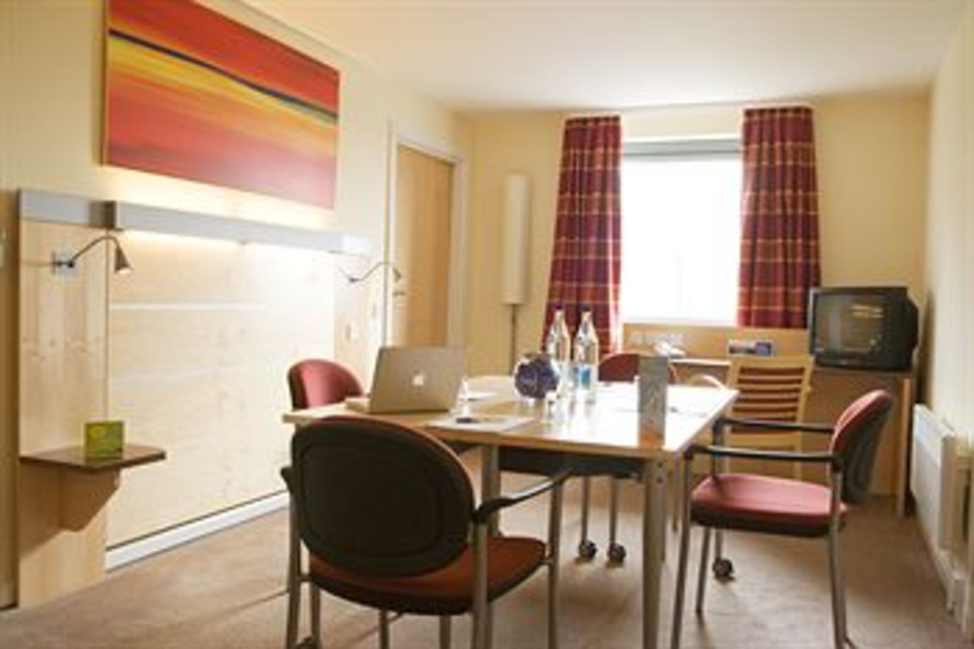 

Roma - North Queensferry - Holiday Inn Express Dunfermline