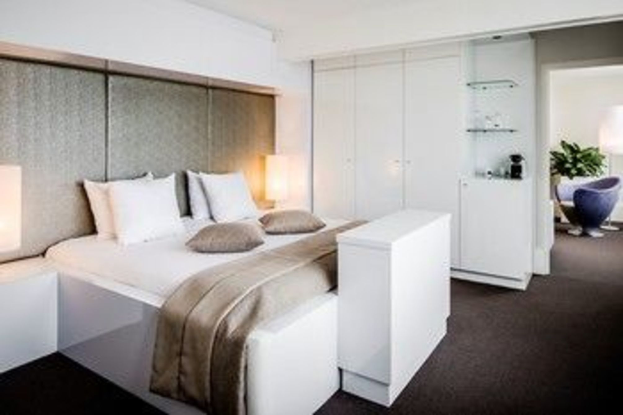 

Catania - Eindhoven - Holiday Inn Eindhoven