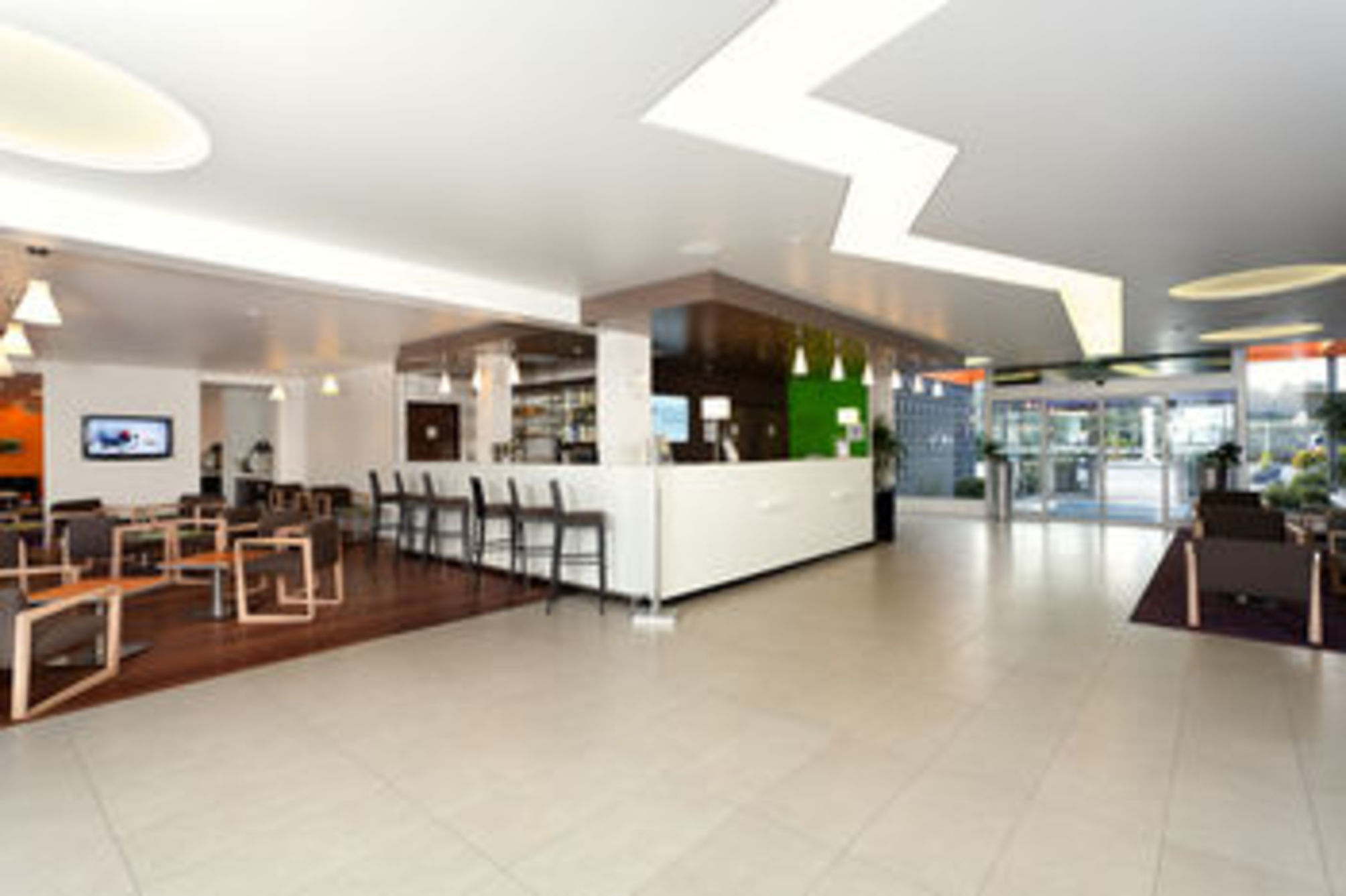 

Roma - Geispolsheim - Holiday Inn Express Strasbourg - Sud