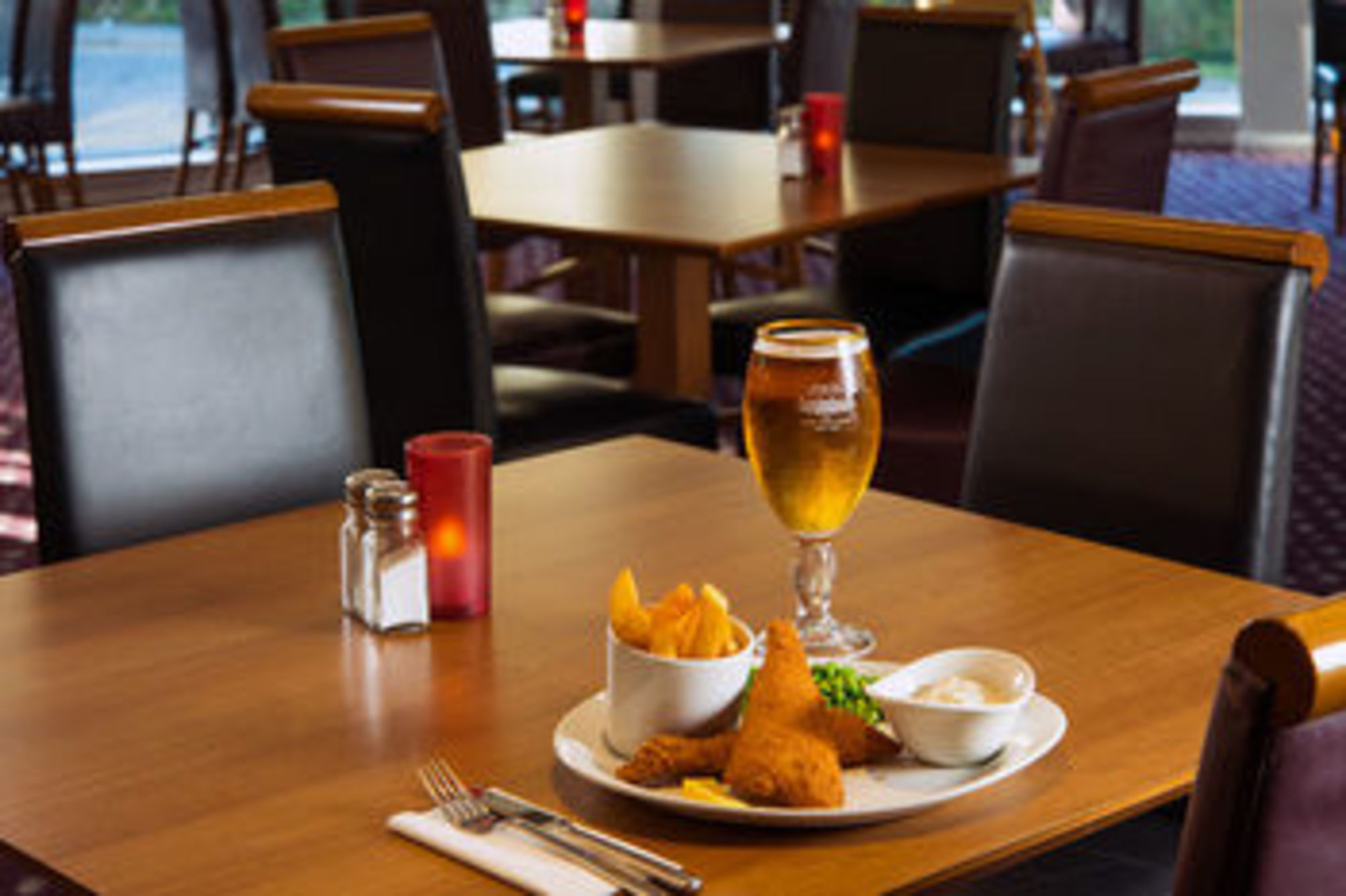 

Roma - Kings Langley - Holiday Inn Express Hemel Hempstead