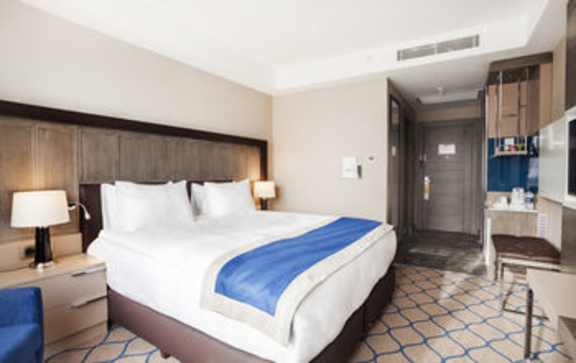

Roma - Kayseri - Holiday Inn Kayseri - Duvenonu