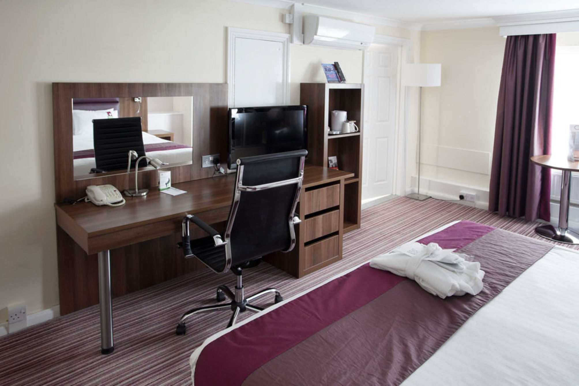 

Roma - Milton Keynes - Holiday Inn Milton Keynes East M1, Jct.14
