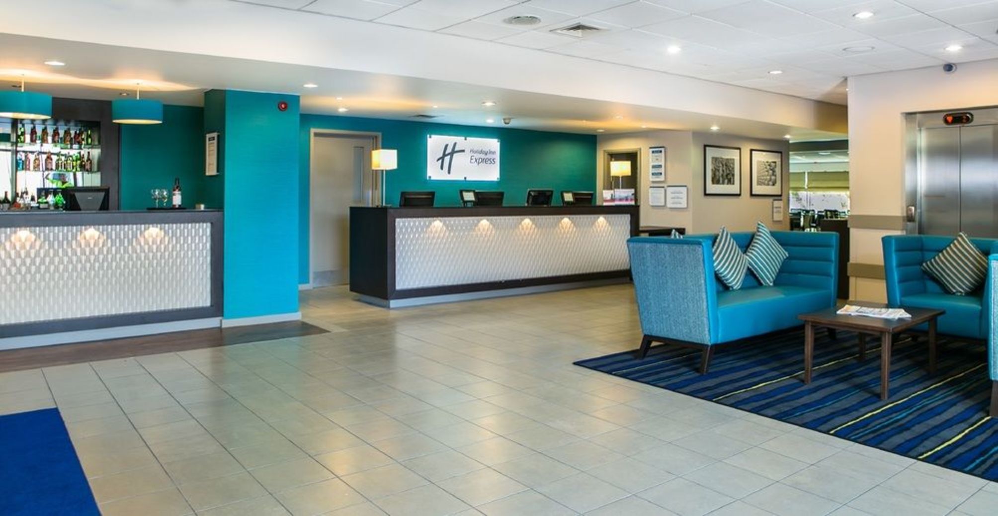 

Roma - Manchester Airport - Holiday Inn Express Manchester Airport