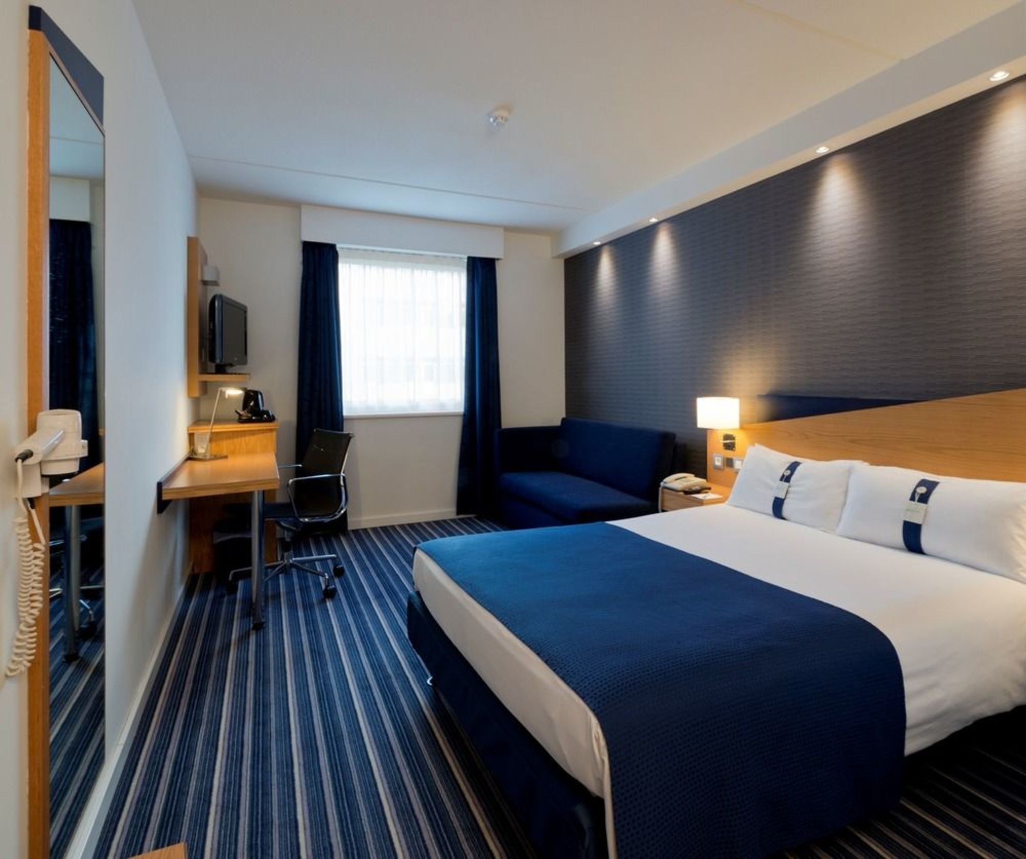 

Roma - Mechelen - Holiday Inn Express Mechelen City Centre