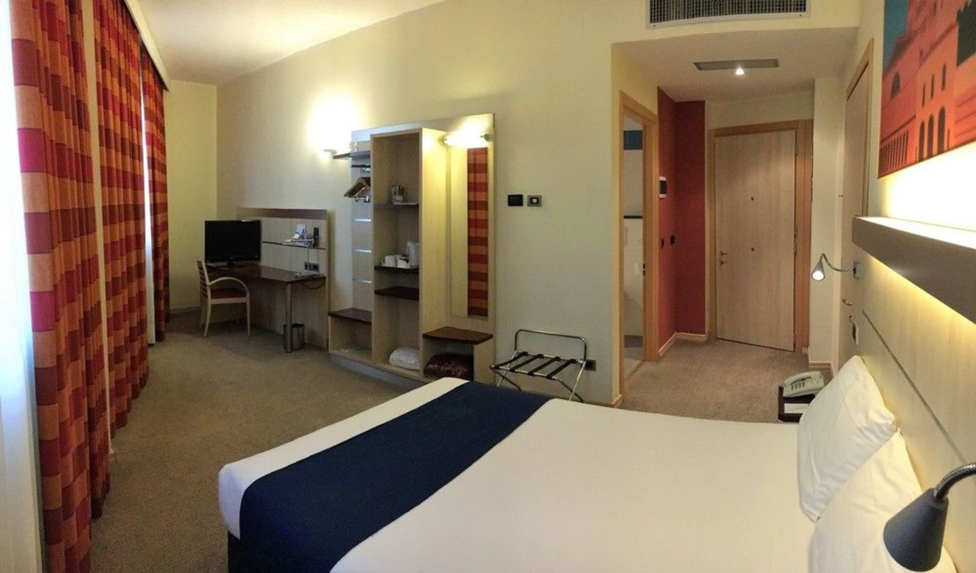 

Cagliari - Parma - Holiday Inn Express Parma
