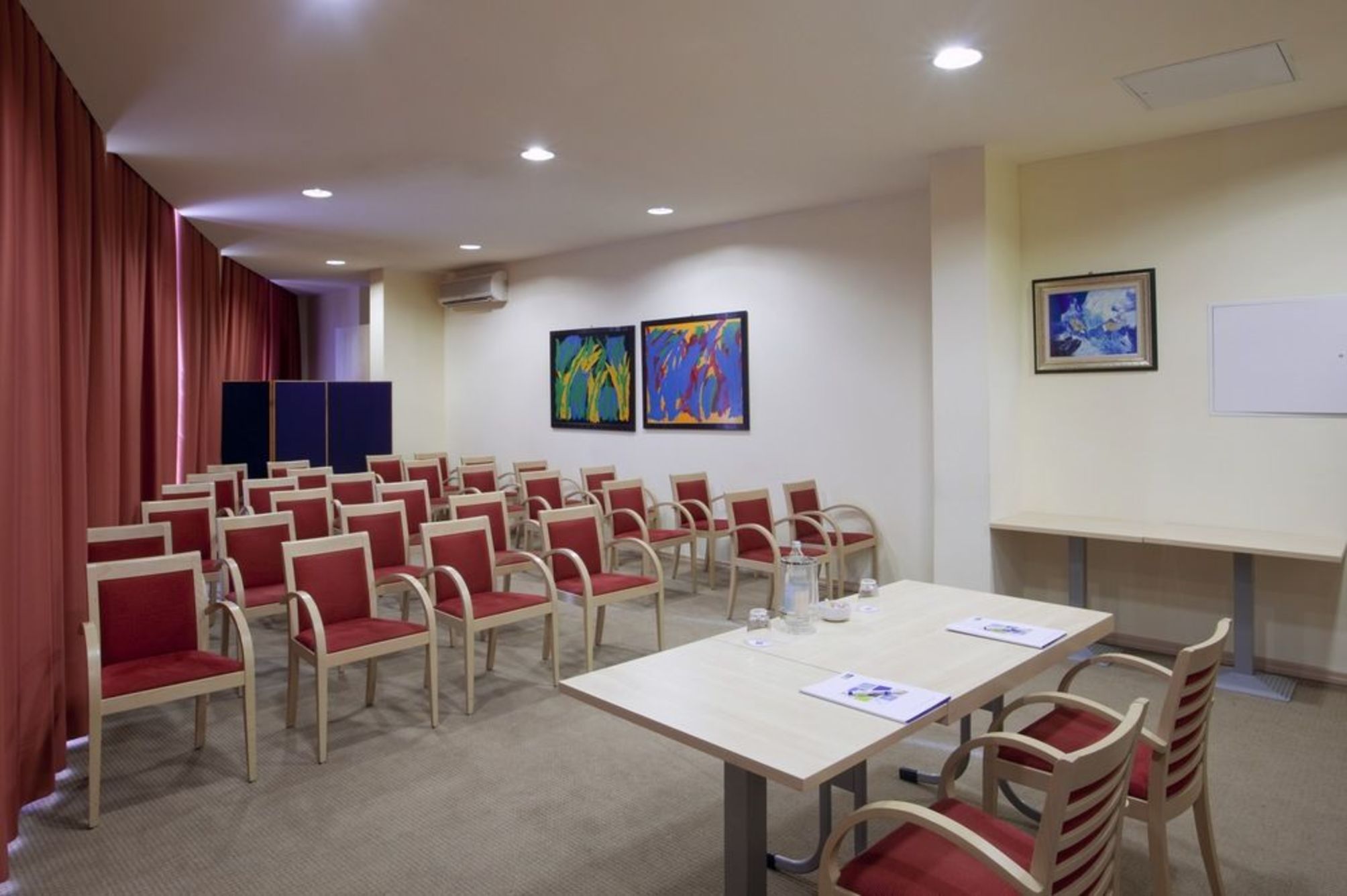 

Olbia - Parma - Holiday Inn Express PARMA