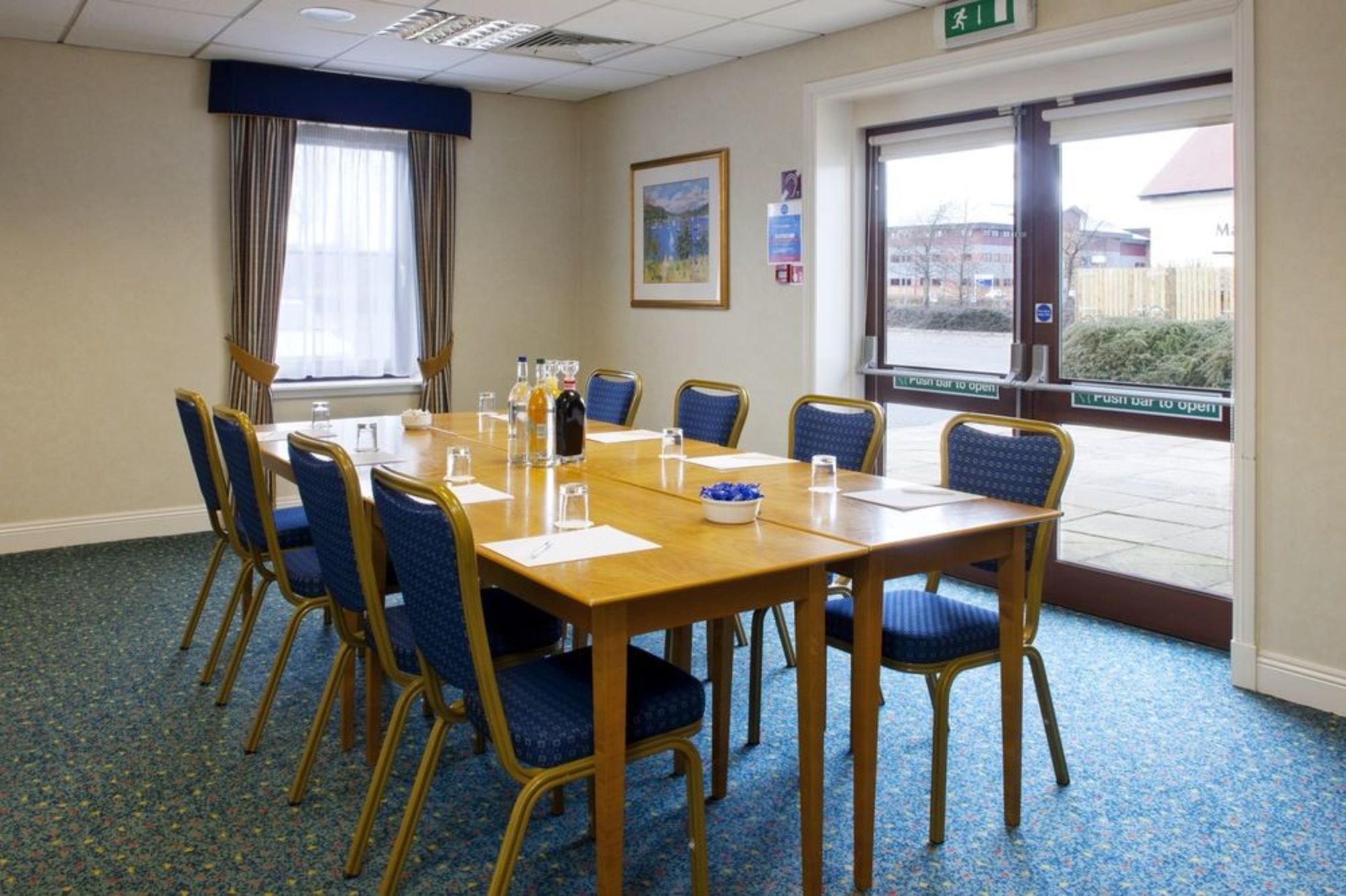 

Bari - Perth - Holiday Inn Express Perth