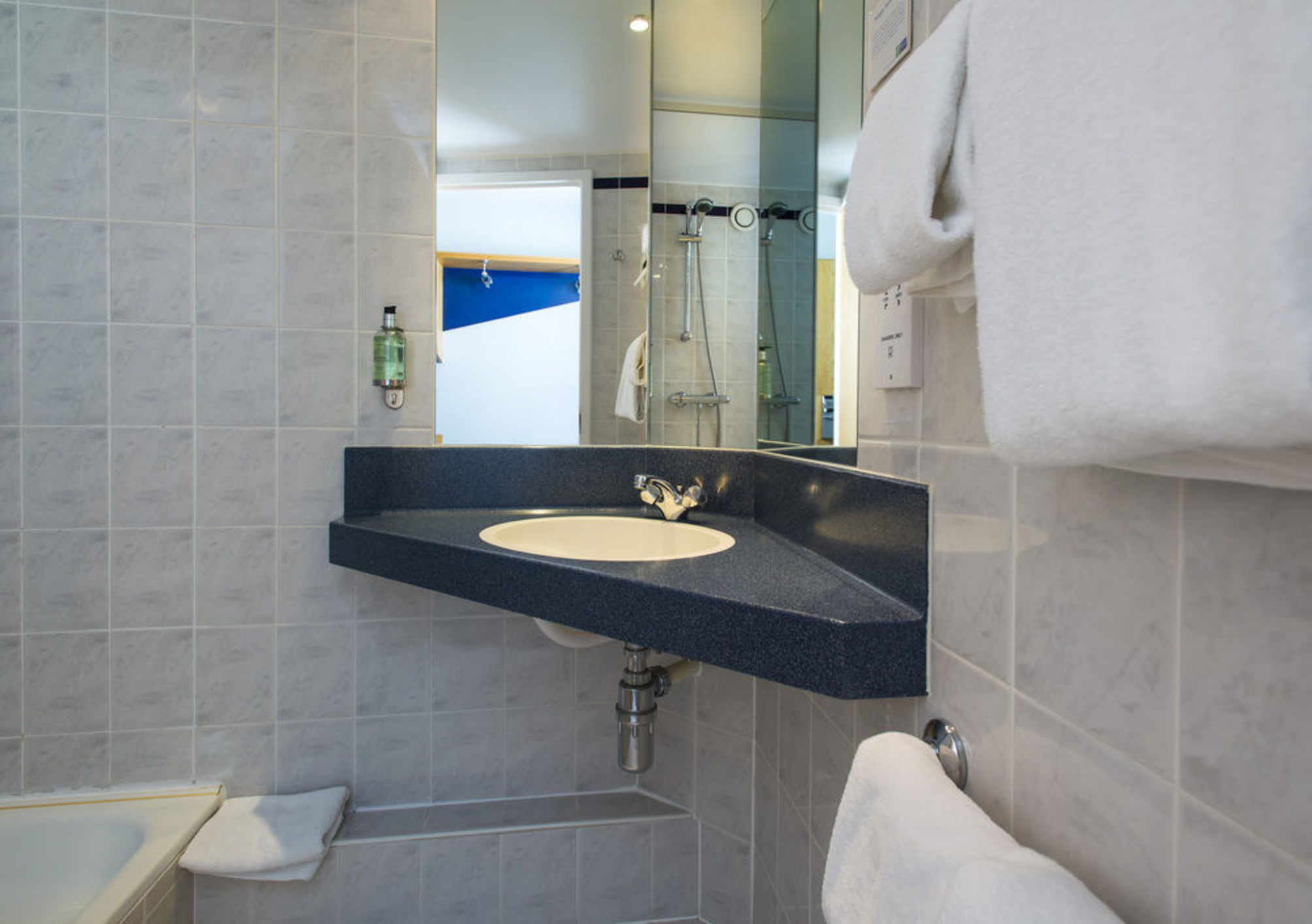 

Roma - Perth - Holiday Inn Express Perth