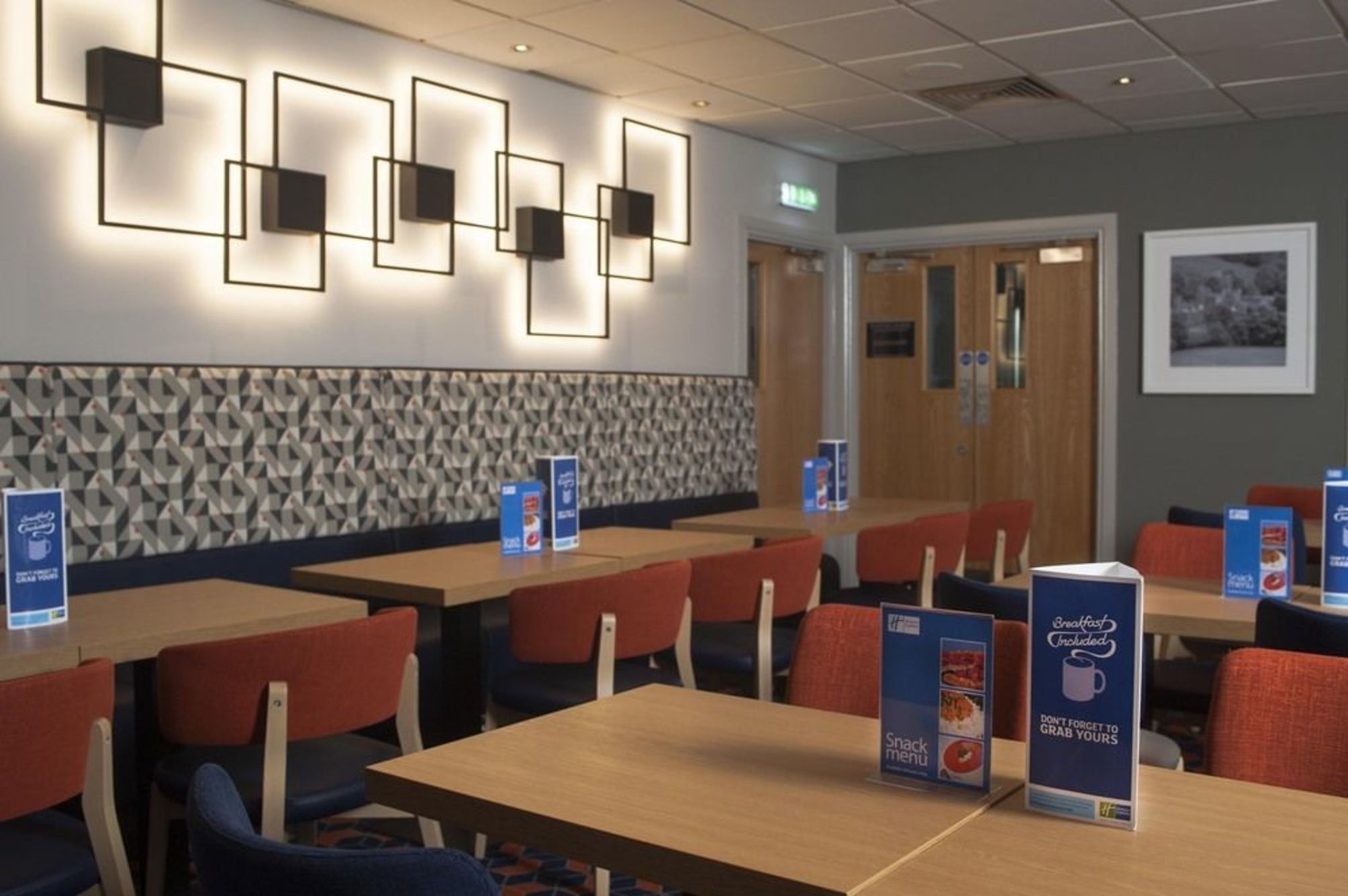 

Venezia - Perth - Holiday Inn Express Perth