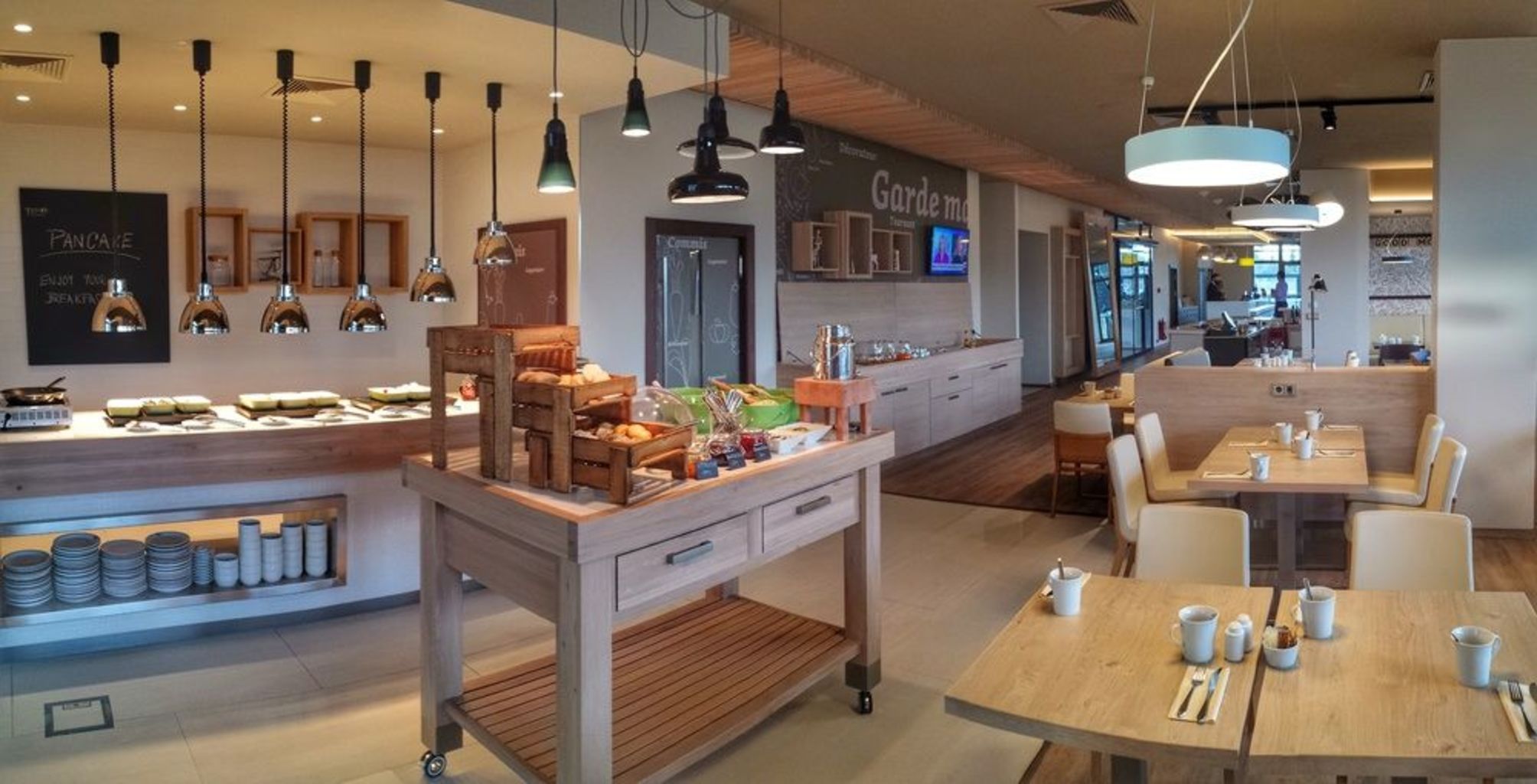 

Roma - Jeneč - Holiday Inn Prague Airport