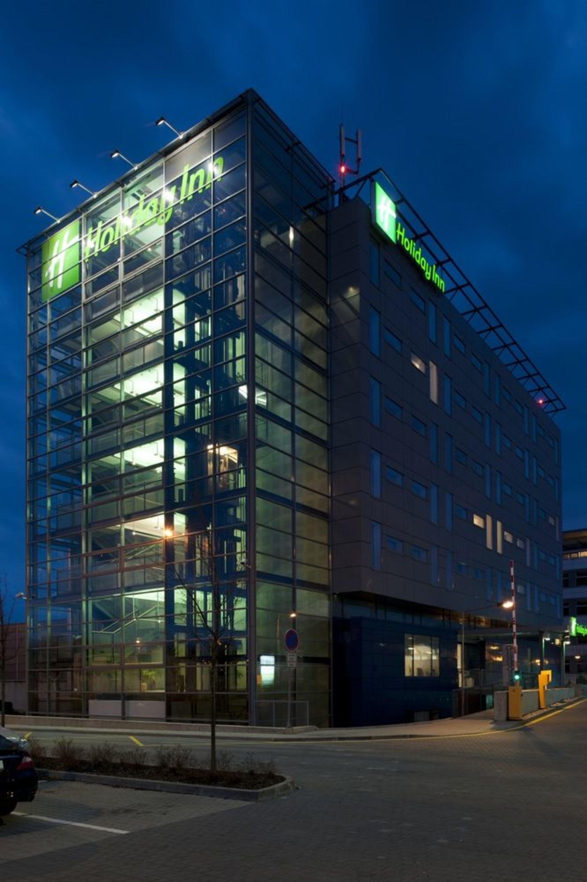 

Roma - Jeneč - Holiday Inn Prague Airport