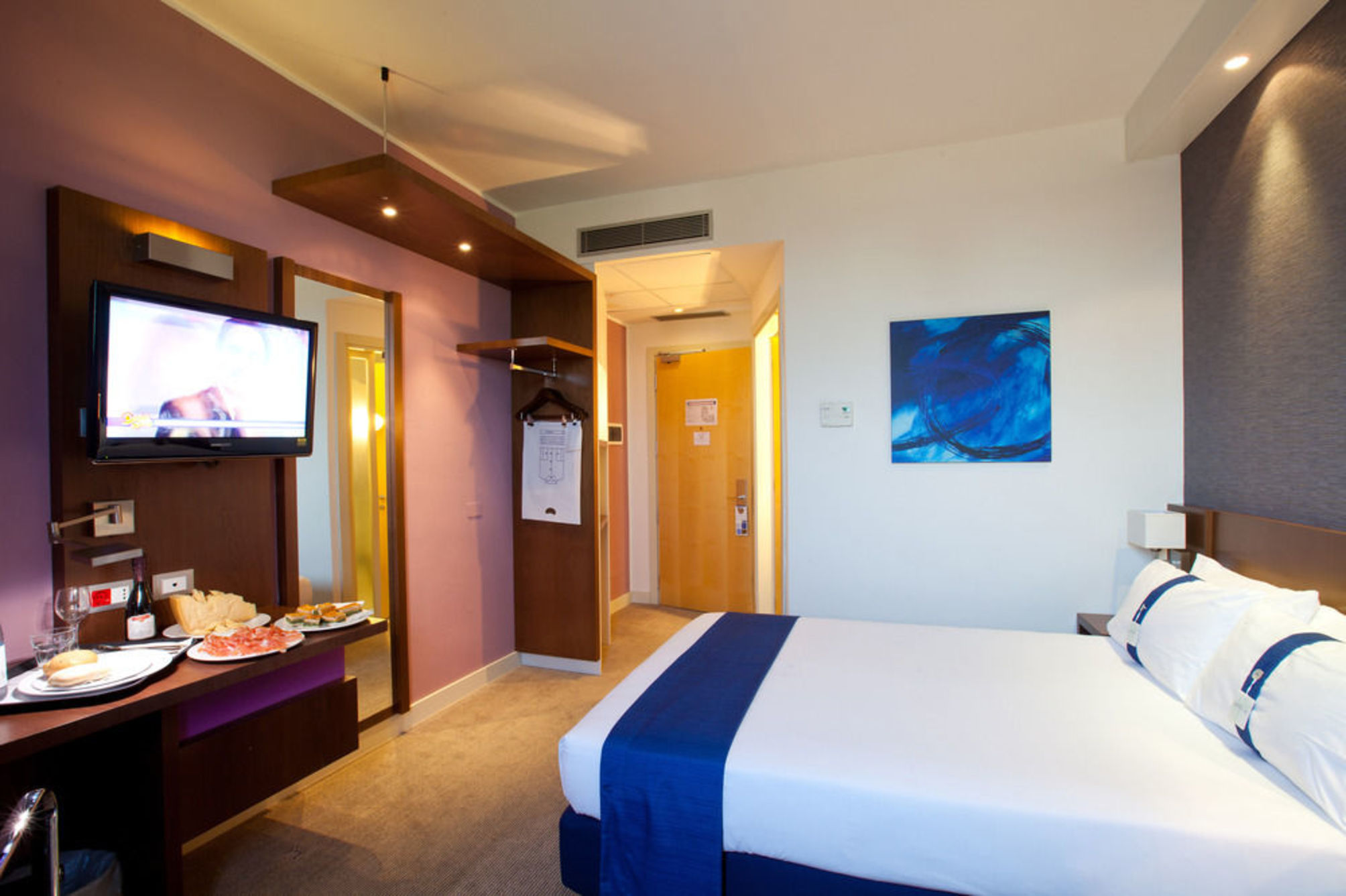 

Bari - Reggio Emilia - Holiday Inn Express Reggio Emilia