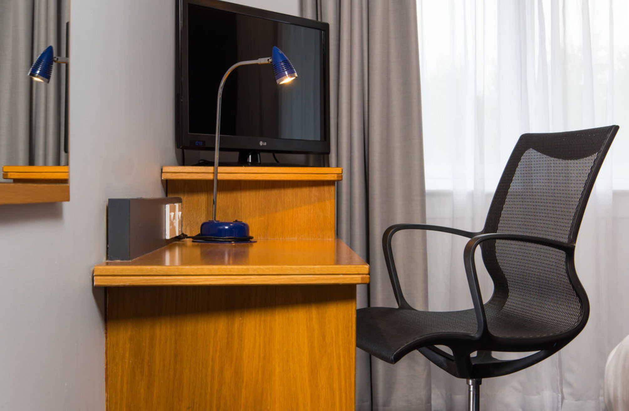 

Cagliari - Stirling - Holiday Inn Express Stirling