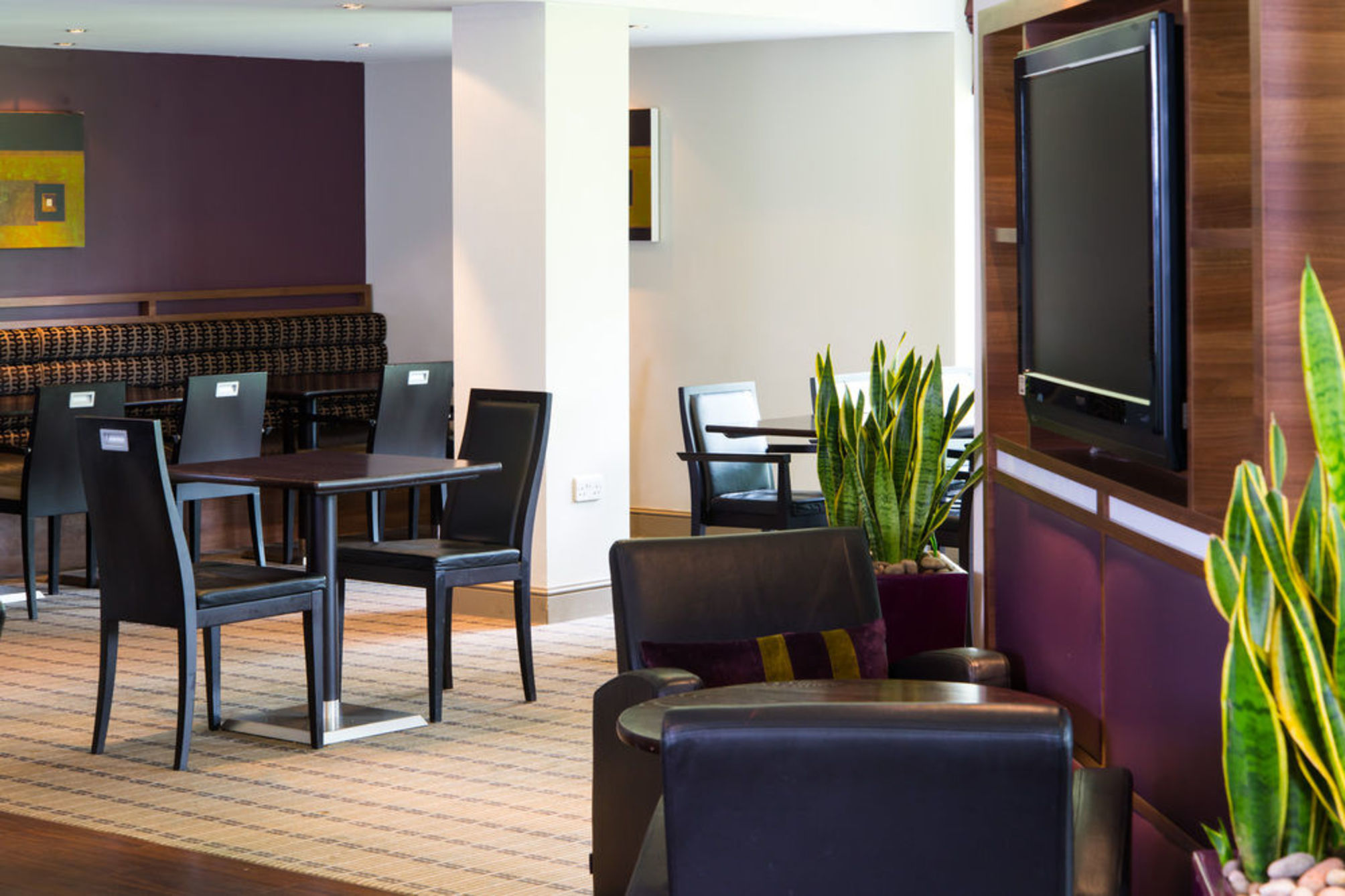 

Bologna - Stirling - Holiday Inn Express Stirling