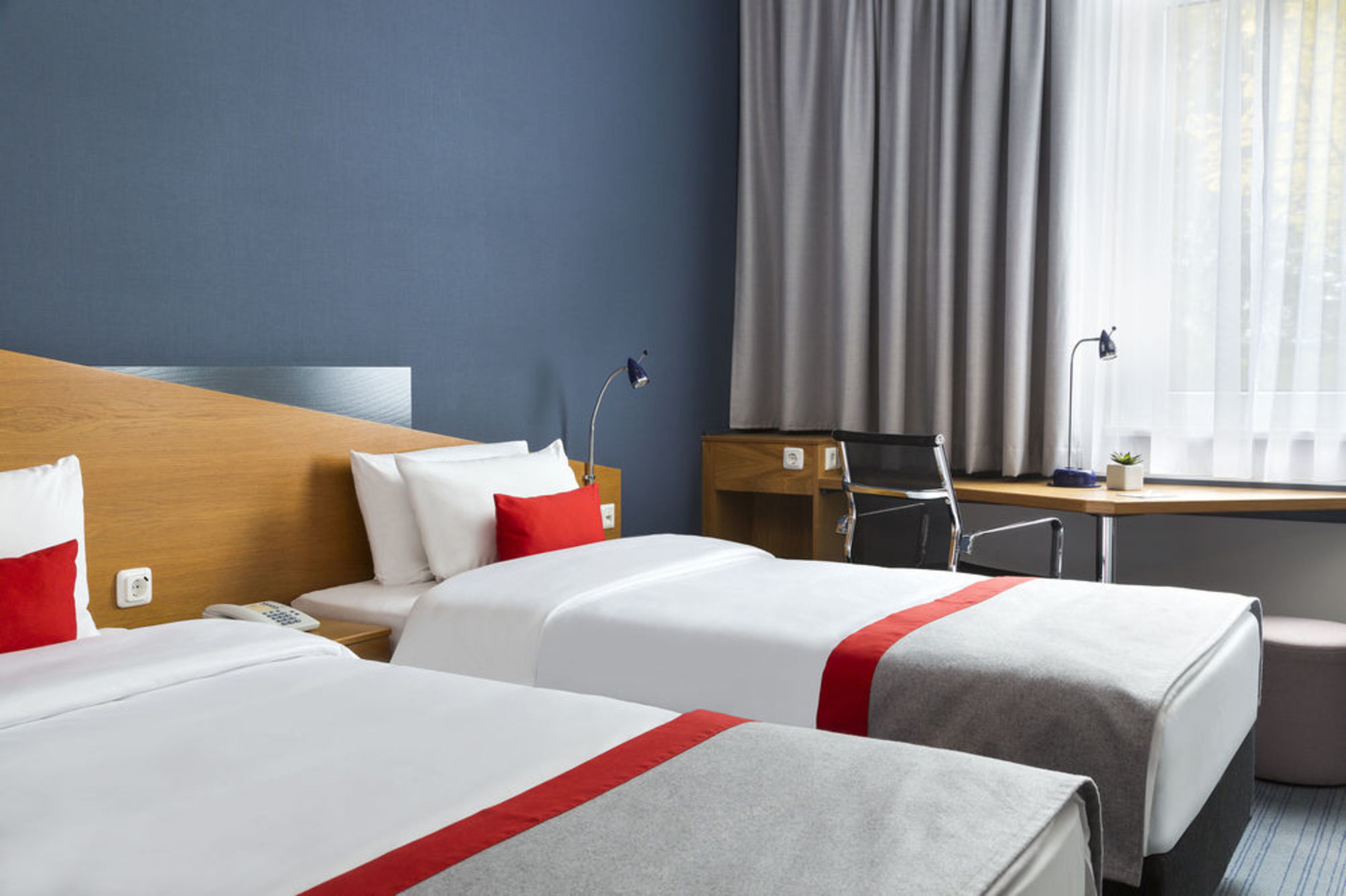

Roma - Troisdorf - Holiday Inn Express COLOGNE - TROISDORF